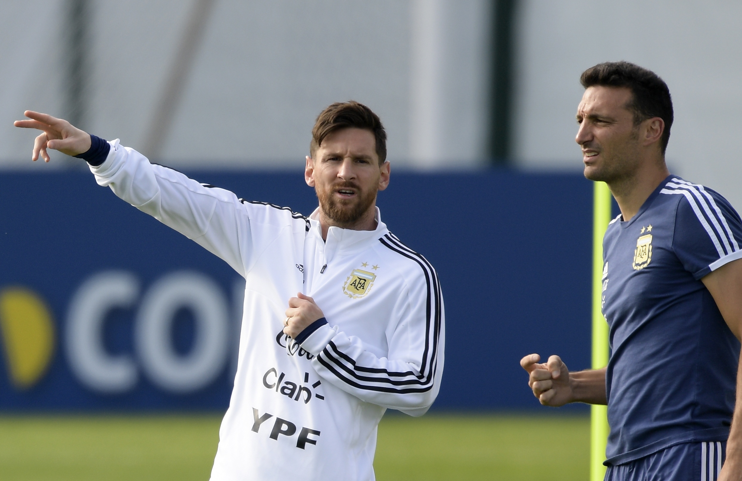 Lionel Scaloni tiene claro que Messi siempre tendrá un lugar en la Selección de Argentina. (Foto Prensa Libre: AFP)