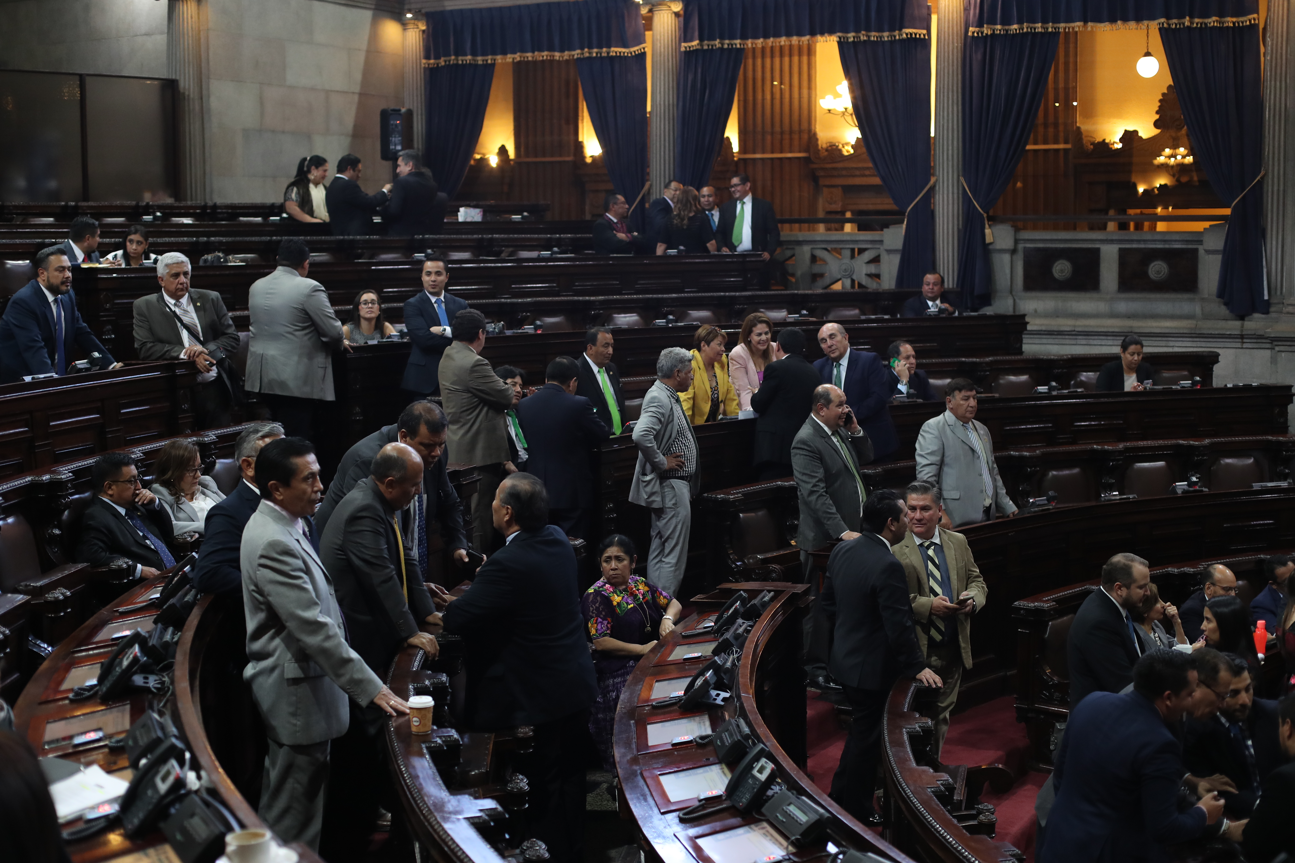 Constitucionalistas tienen puntos de vista encontrados sobre si el acuerdo firmado este día en Washington tiene que ser ratificado por el Congreso. (Foto Prensa Libre: Hemeroteca PL)