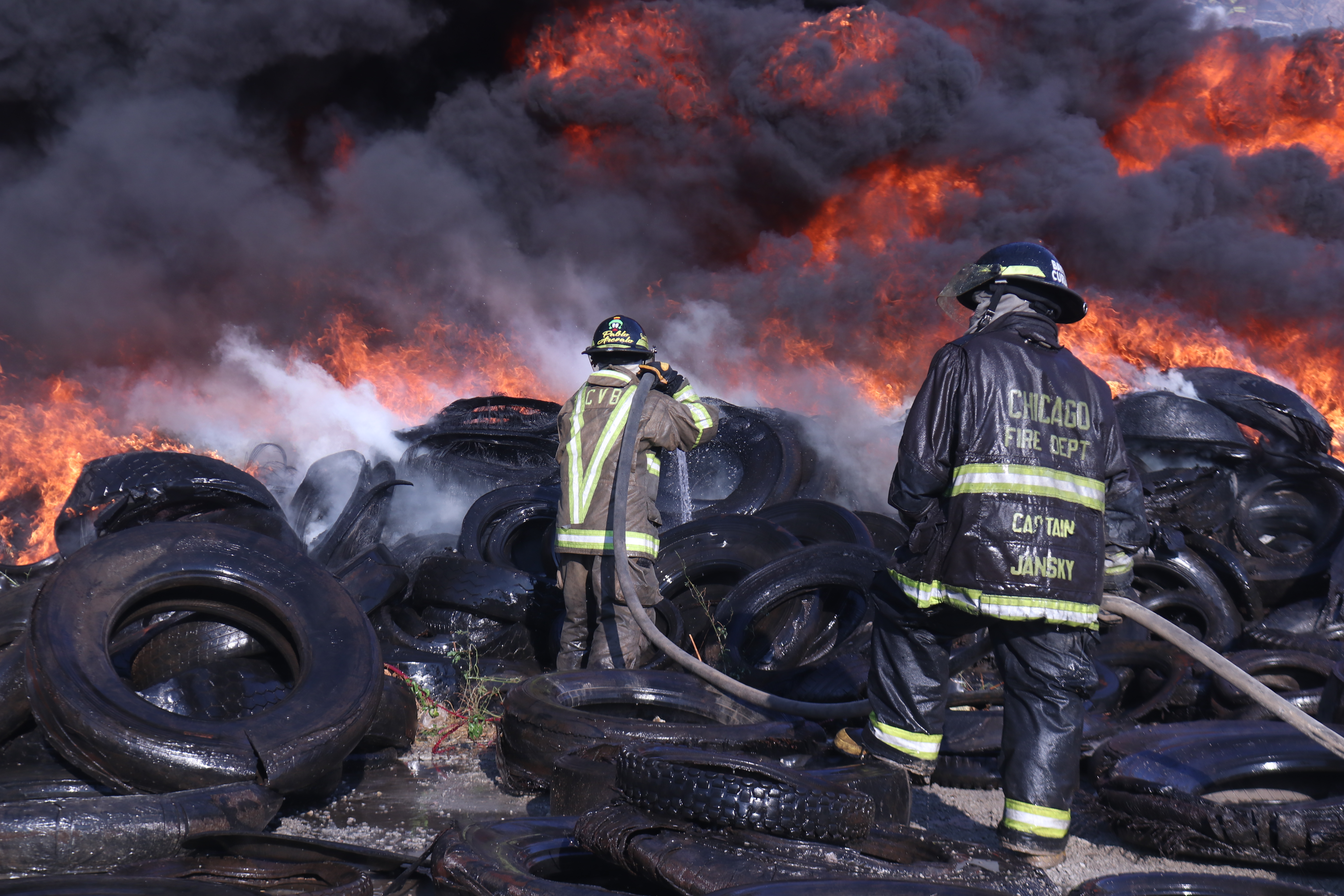 En horas de la mañana se registró un incendio en zona 3 donde se consumieron aproximadamente 1000 llantas