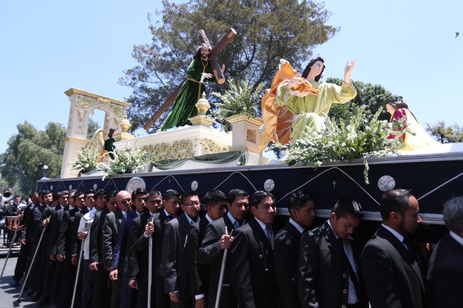 Procesiones recorren principalmente las calles del Centro Histórico de Xela. (Foto Presa Libre: María Longo) 