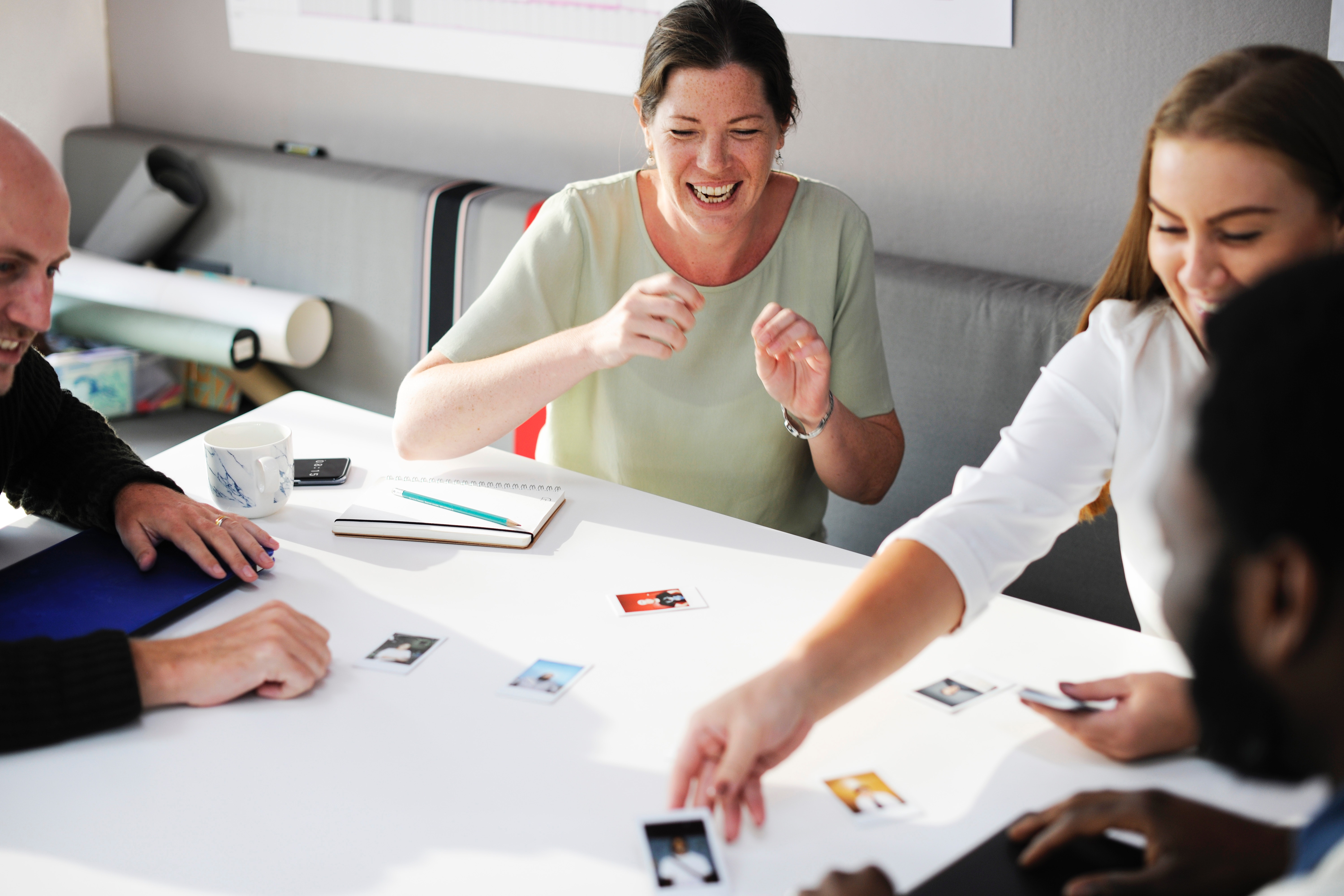 ¿Qué tal unos juegos para sentirse mejor en el trabajo? (Foto Prensa Libre: Pexels / servicios).