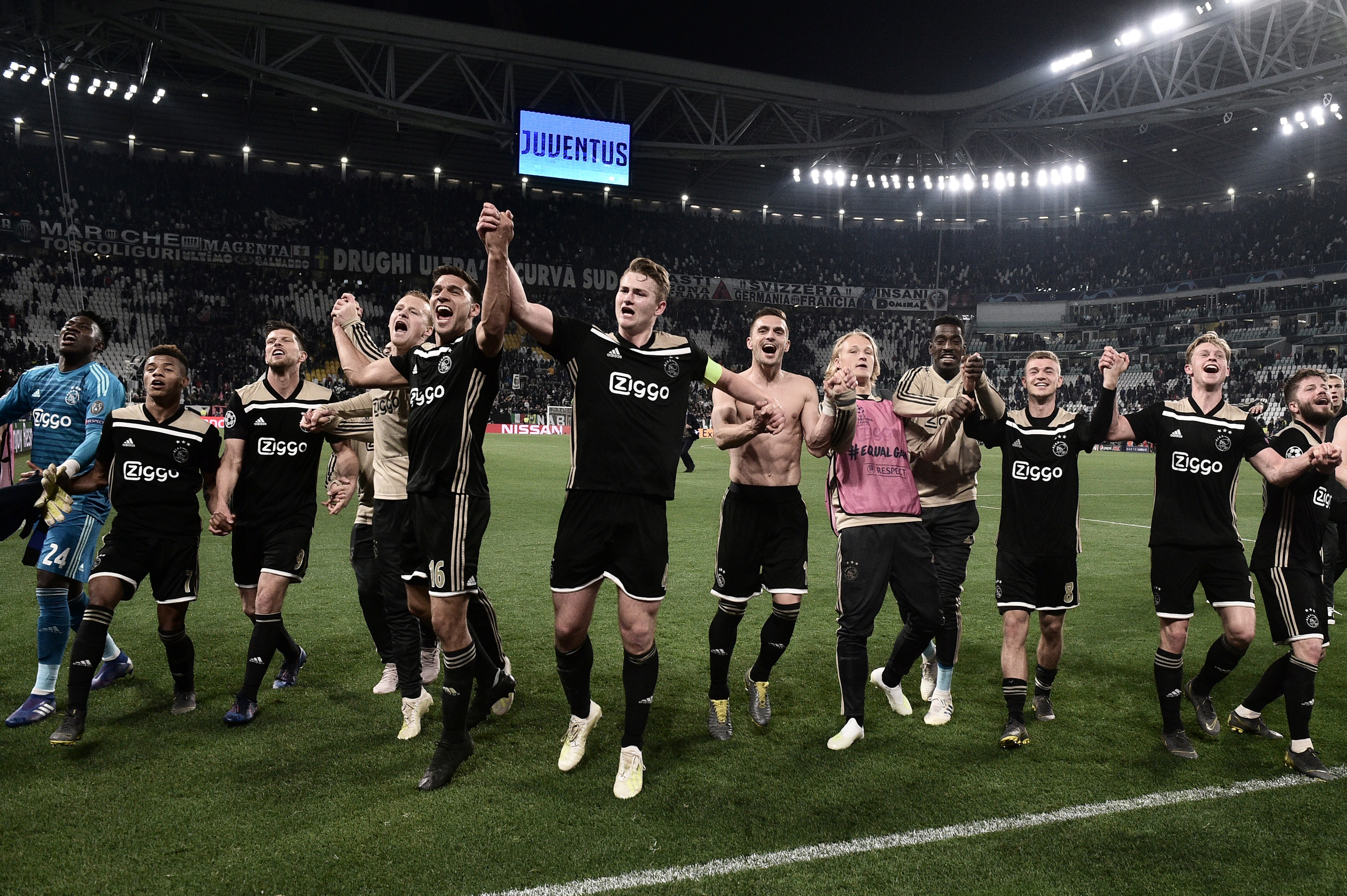 Este es el renacer del histórico Ajax de Amsterdam. (Foto Prensa Libre: AFP) 