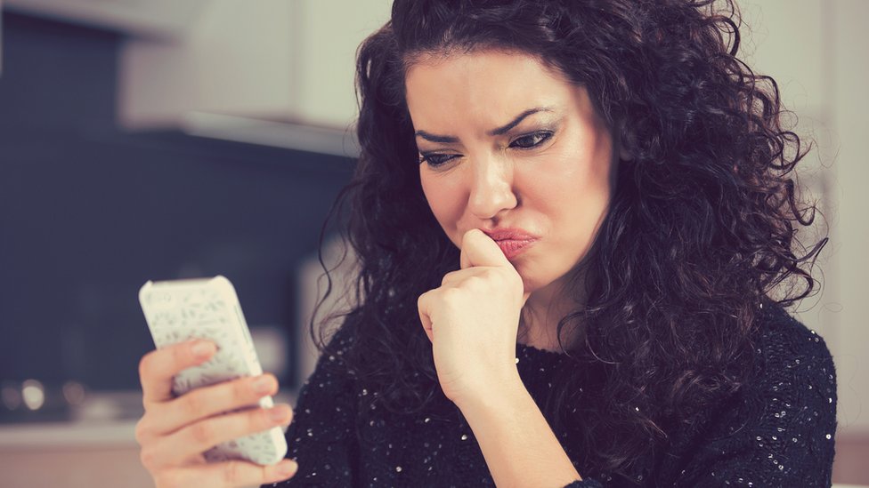 A veces los celulares pierden la conectividad cuando estamos en un sitio con cobertura, pero puede solucionarse (casi siempre).