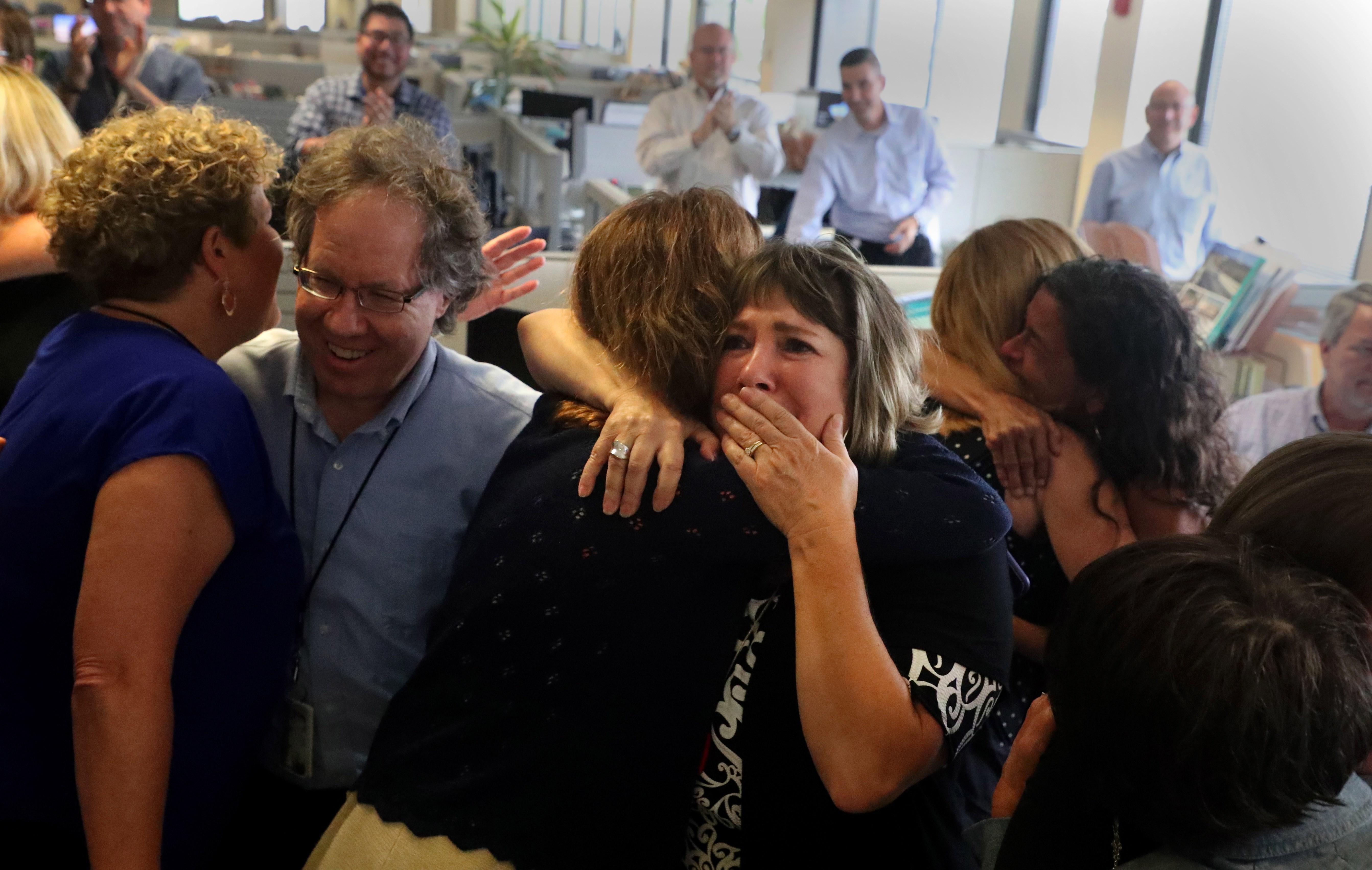 La cobertura periodística de los tiroteos en EE.UU. fue uno de los protagonistas de los premios Pulitzer, que reconoció a los medios locales South Florida Sun Sentinel y Pittsburgh Post-Gazette (Foto Prensa Libre EFE)