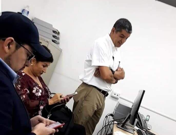 Thelma Aldana, durante la revisión migratoria en el aeropuerto de Toncontín. (Foto Prensa Libre: Migración de Honduras)