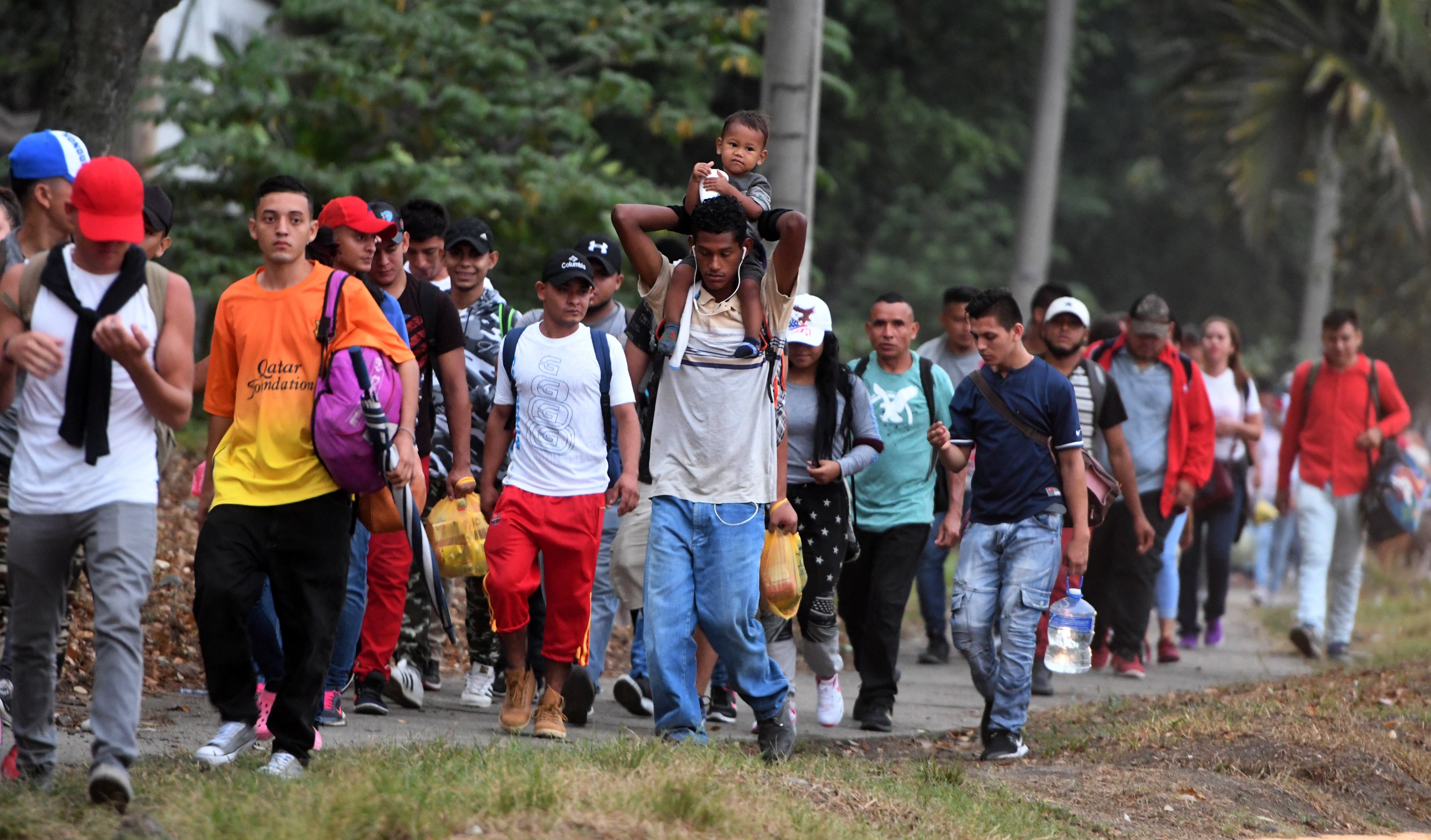 La inversión millonaria busca crear oportunidades en Centroamérica que eviten la migración indocumentada a Estados Unidos. (Foto Prensa Libre: AFP) 