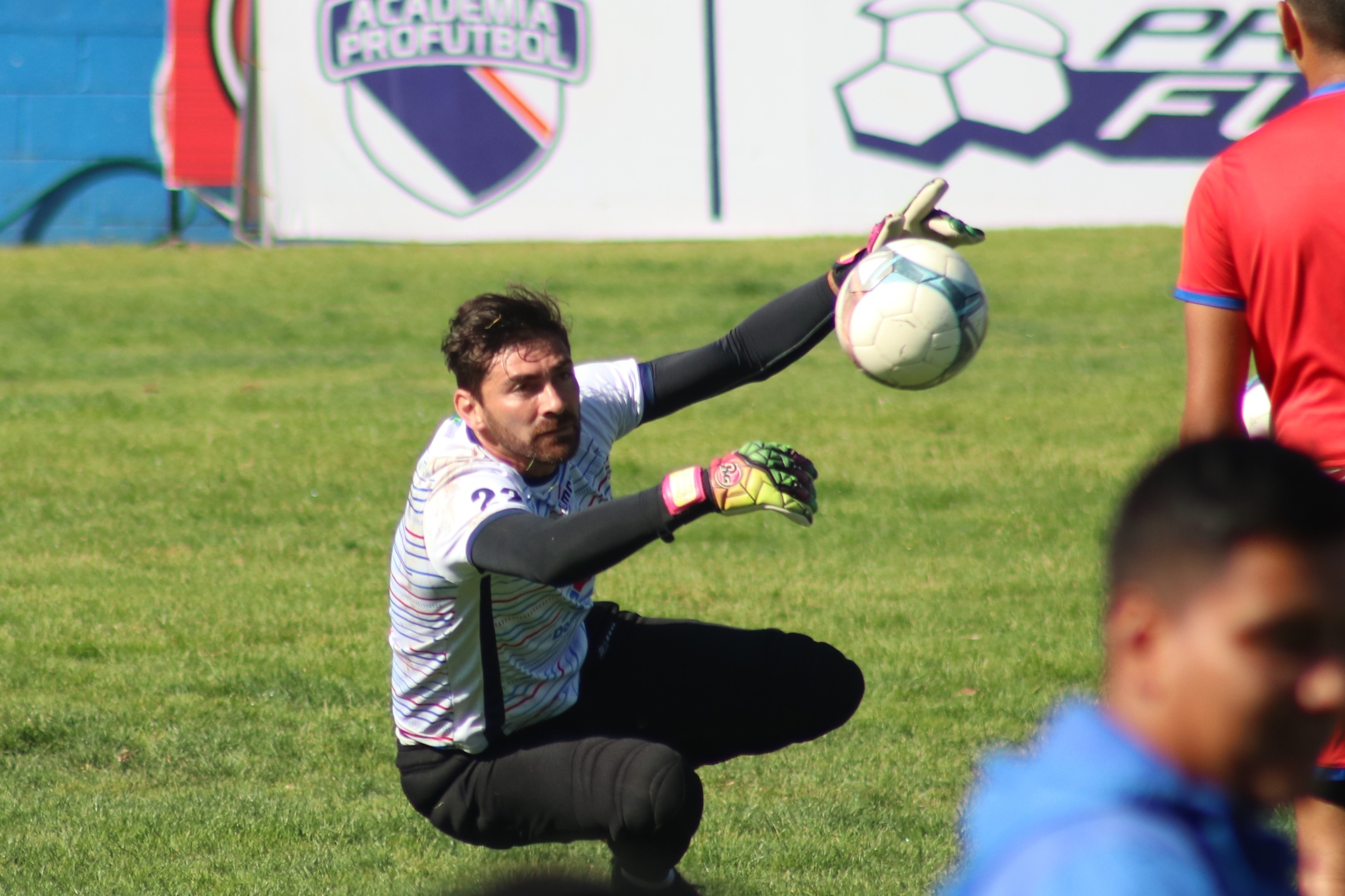 El portero Álvaro García se ha ganado la titularidad en el equipo quetzalteco que necesita sumar puntos de visita para intentar clasificar a la siguiente ronda. (Foto Prensa Libre: Raúl Juárez)