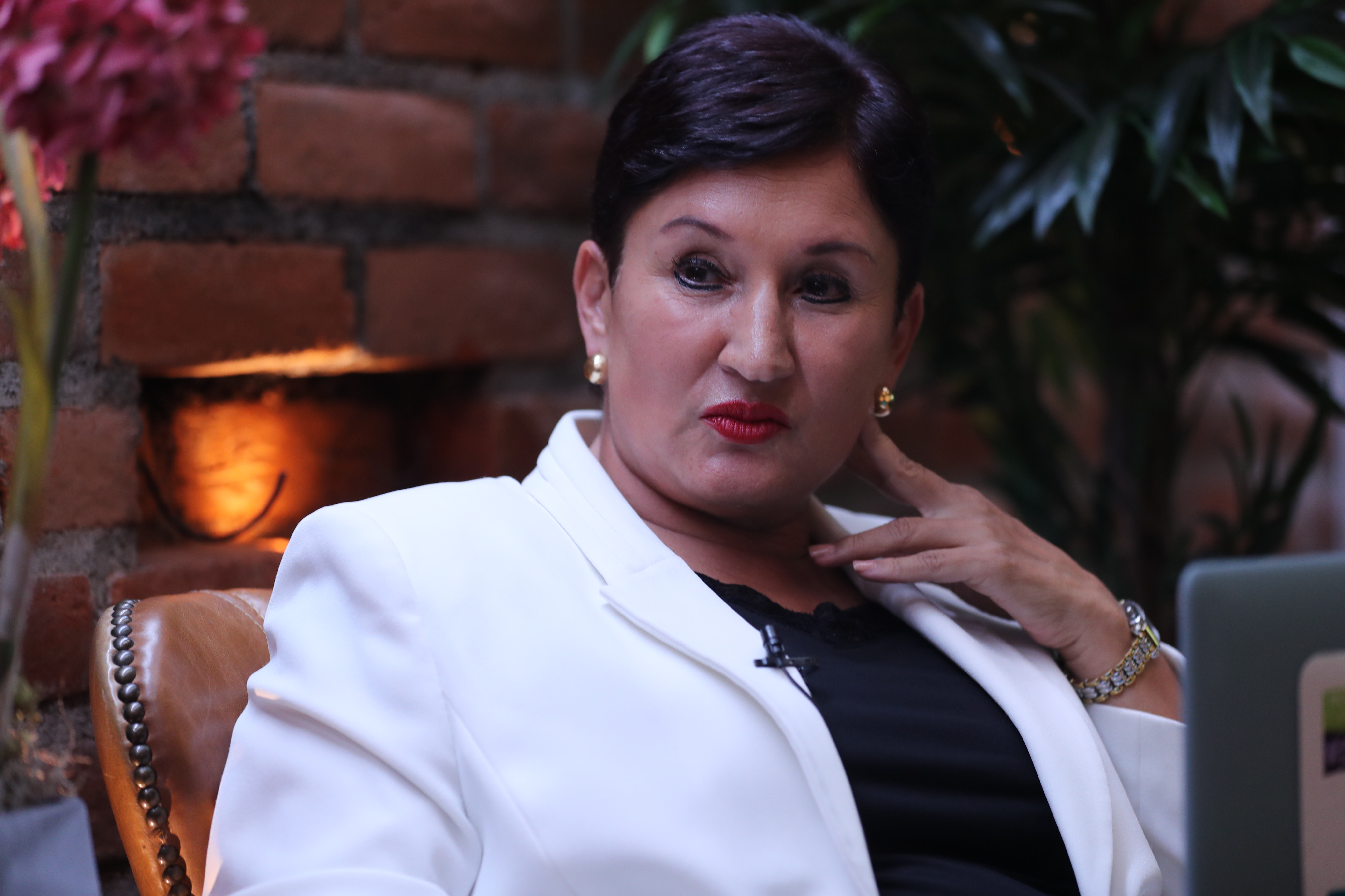 Thelma Aldana, candidata presidencial del Movimiento Semilla, en entrevista de Prensa Libre y Guatevisión desde San Salvador. (Foto Prensa Libre: Érick Ávila)