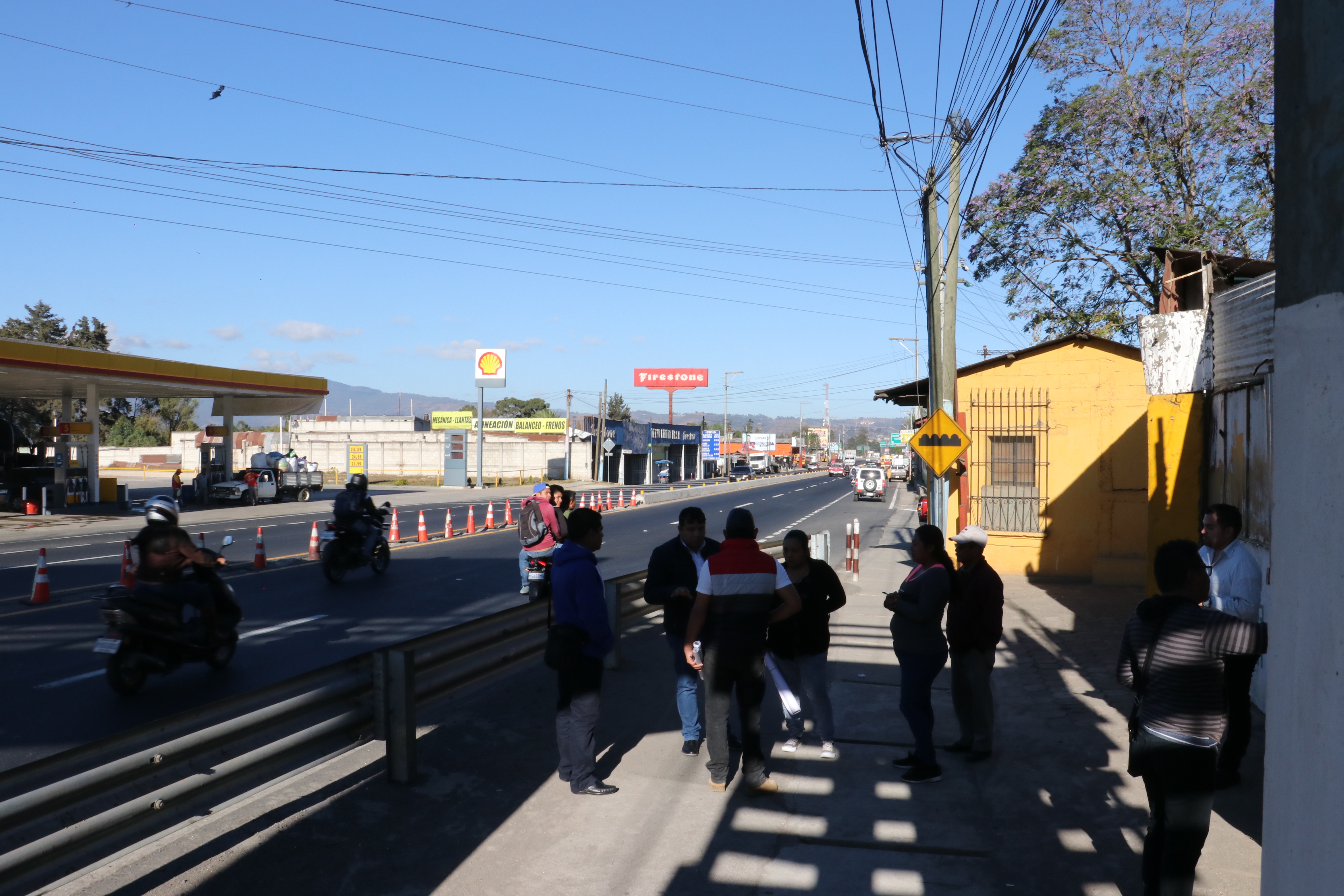 Lugar donde será construida la nueva pasarela.(Foto Prensa Libre: Víctor Chamalé) 