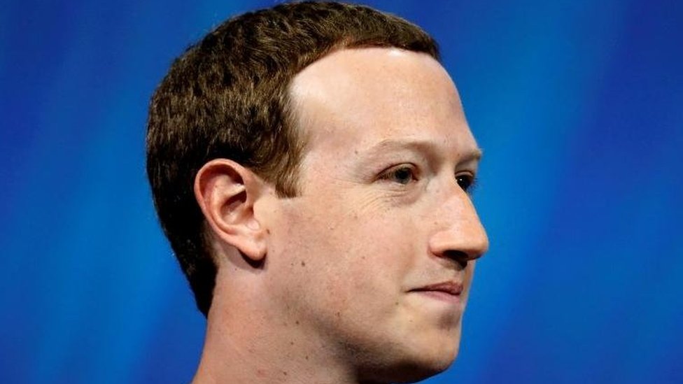 Facebook y Mark Zuckerberg viven días turbulentos. (Foto Prensa Libre: Reuters)