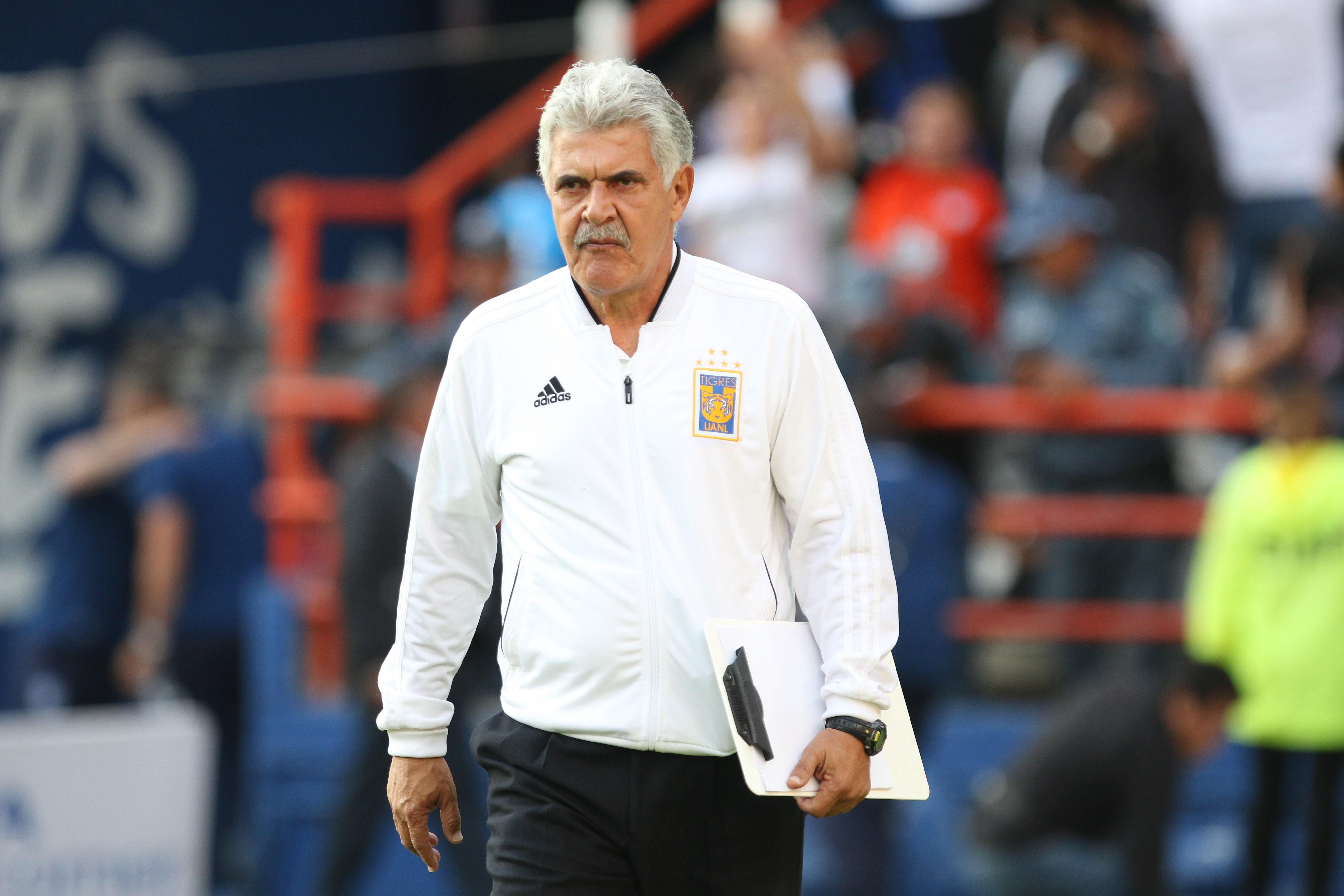 El entrenador Ricardo Ferretti busca ganar el título con Tigres. (Foto Prensa Libre: EFE)