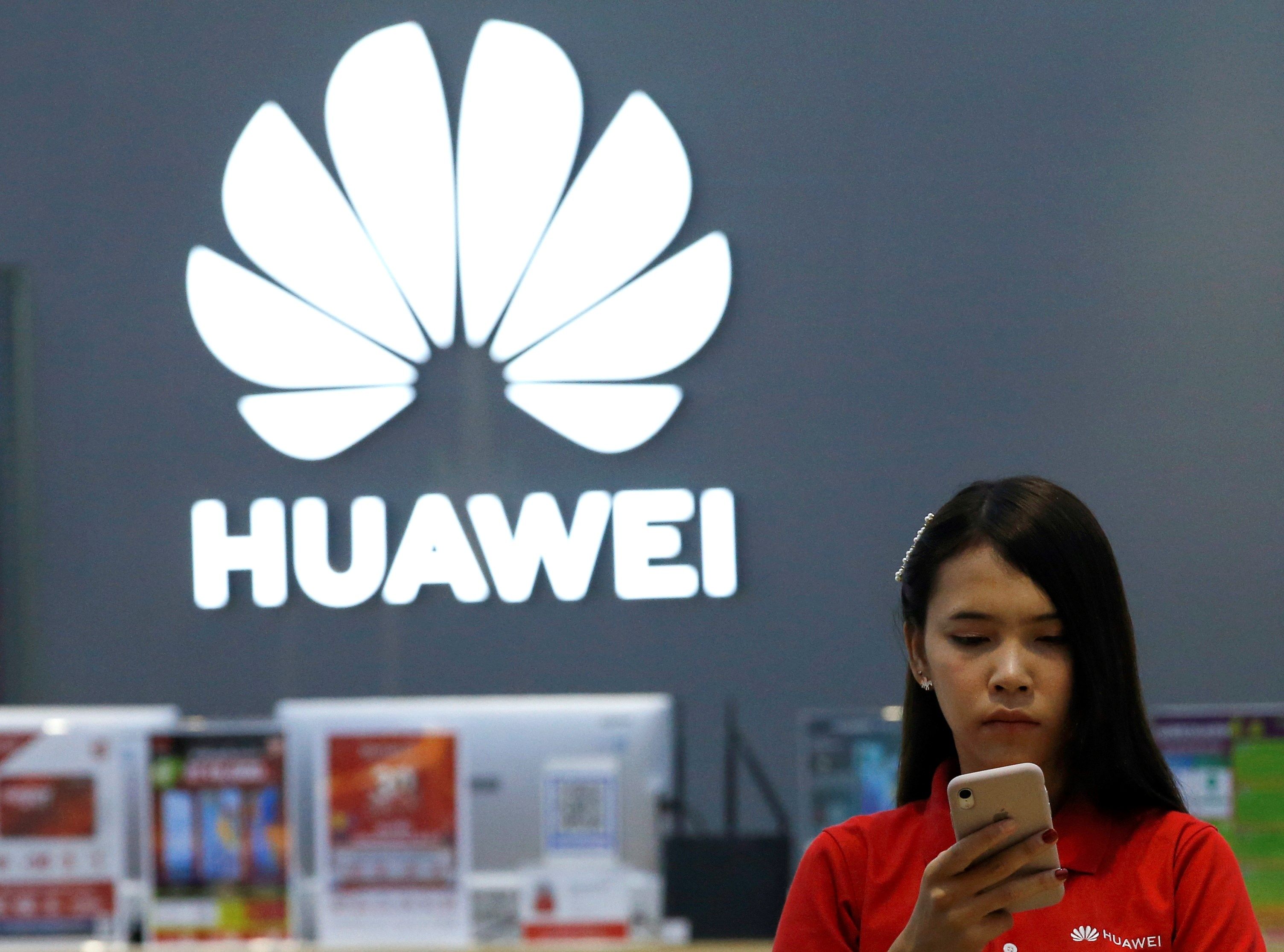 Huawei continuará ofreciendo servicios de Google (Foto Prensa Libre: EFE).