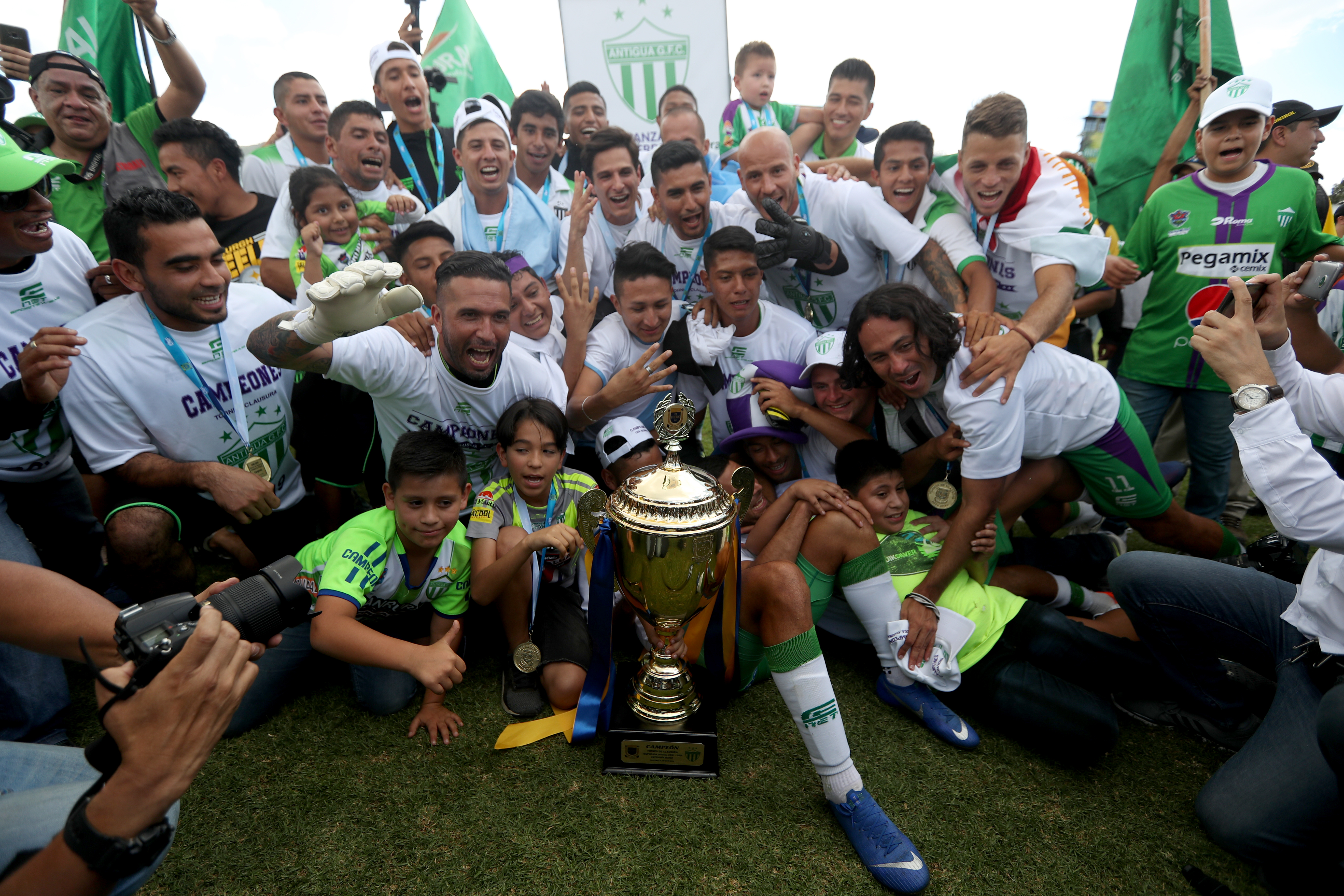 El equipo colonial es el actual monarca de la Liga Nacional. El pasado domingo conquistó su cuarto título desde que subió en la temporada 20014-2015. (Foto Prensa Libre: Carlos Vicente)