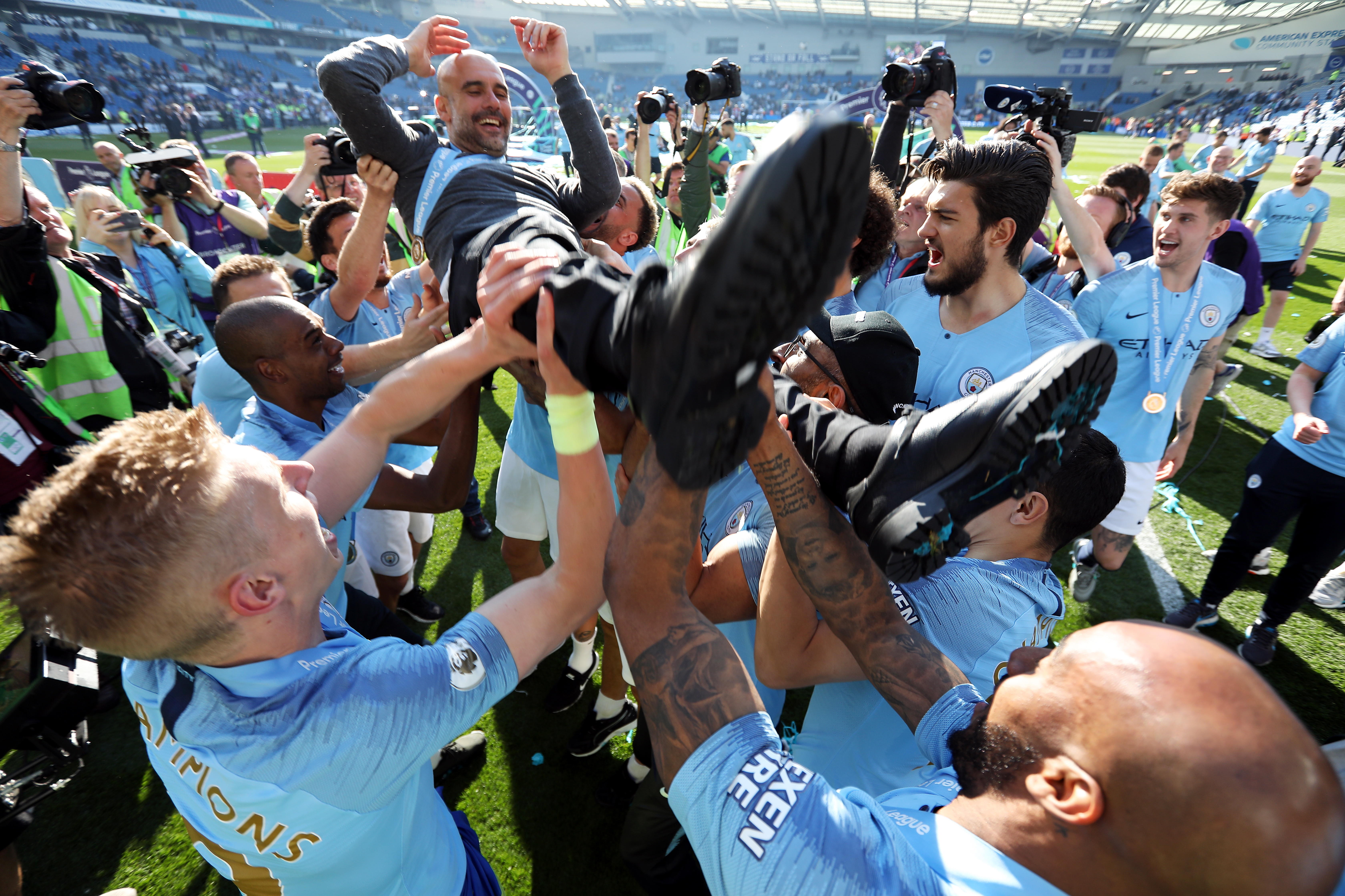 Pep Guardiola es uno de los entrenadores más exitosos de Europa. (Foto Prensa Libre: EFE)