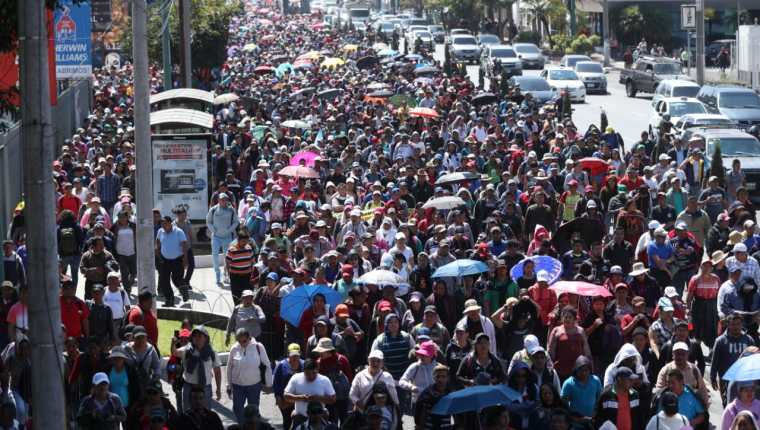 La ciudad de Guatemala constantemente es escenario de manifestaciones ciudadanas. (Foto Prensa Libre: Hemeroteca PL).