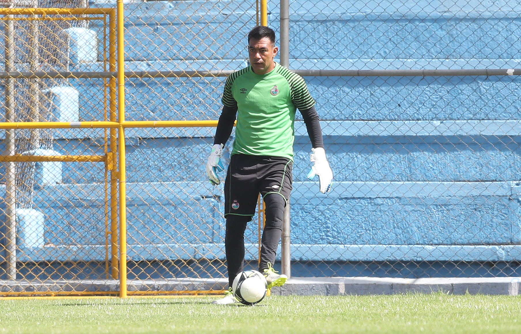 El portero Paulo César Motta será el nuevo líder en la defensa de los Príncipes Azules. (Foto Prensa Libre: Francisco Sánchez)