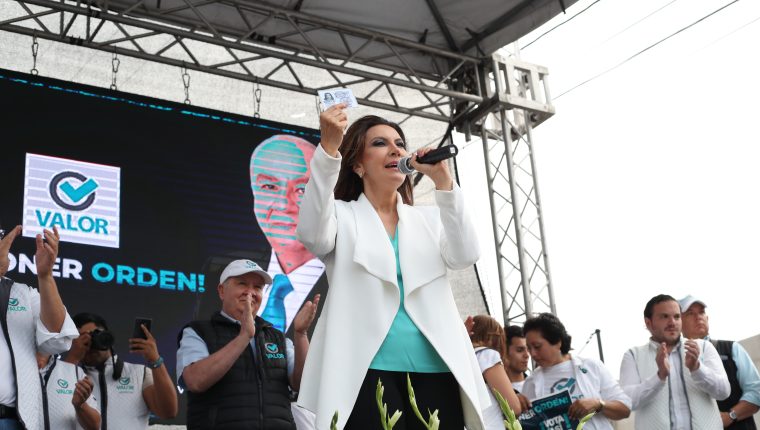 Zury Ríos durante un mitin del partido Valor. (Foto Prensa Libre: Érick Ávila)