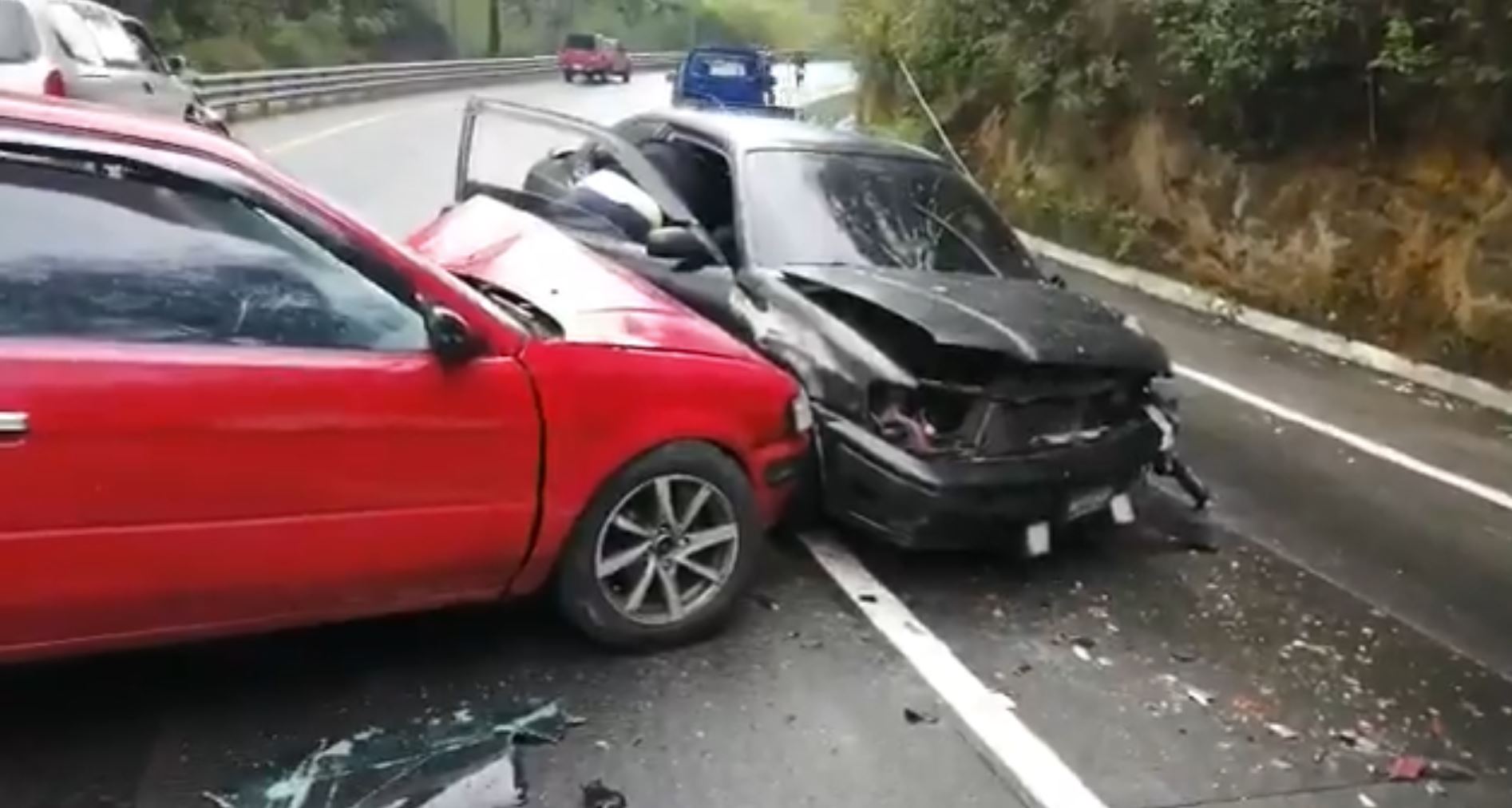 Varios accidentes han dejado heridos durante este viernes. (Foto Prensa Libre: Provial)