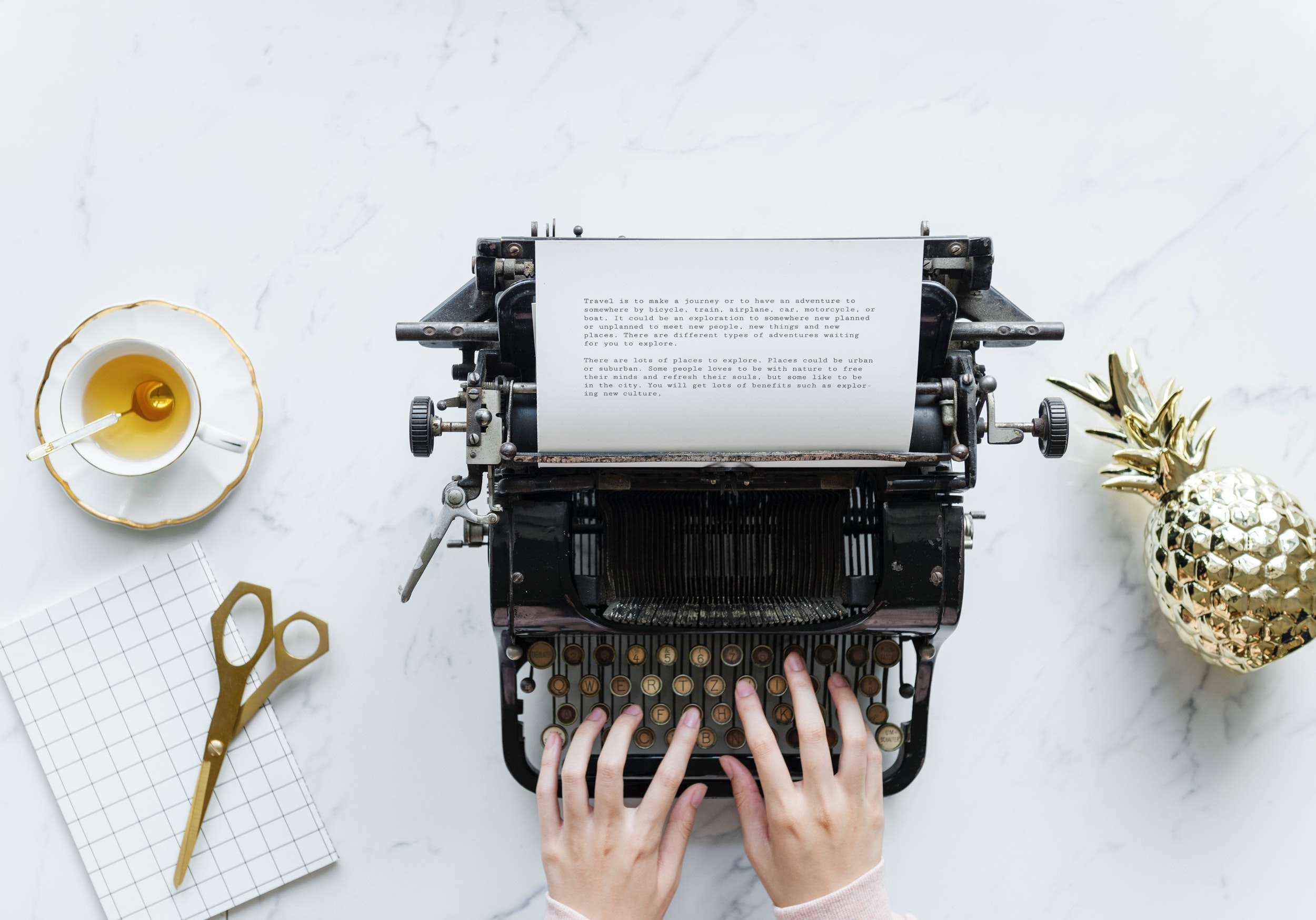 Estos jóvenes conocieron la escritura y ahora publican con dedicación (Foto Prensa Libre: Servicios / Pexels).