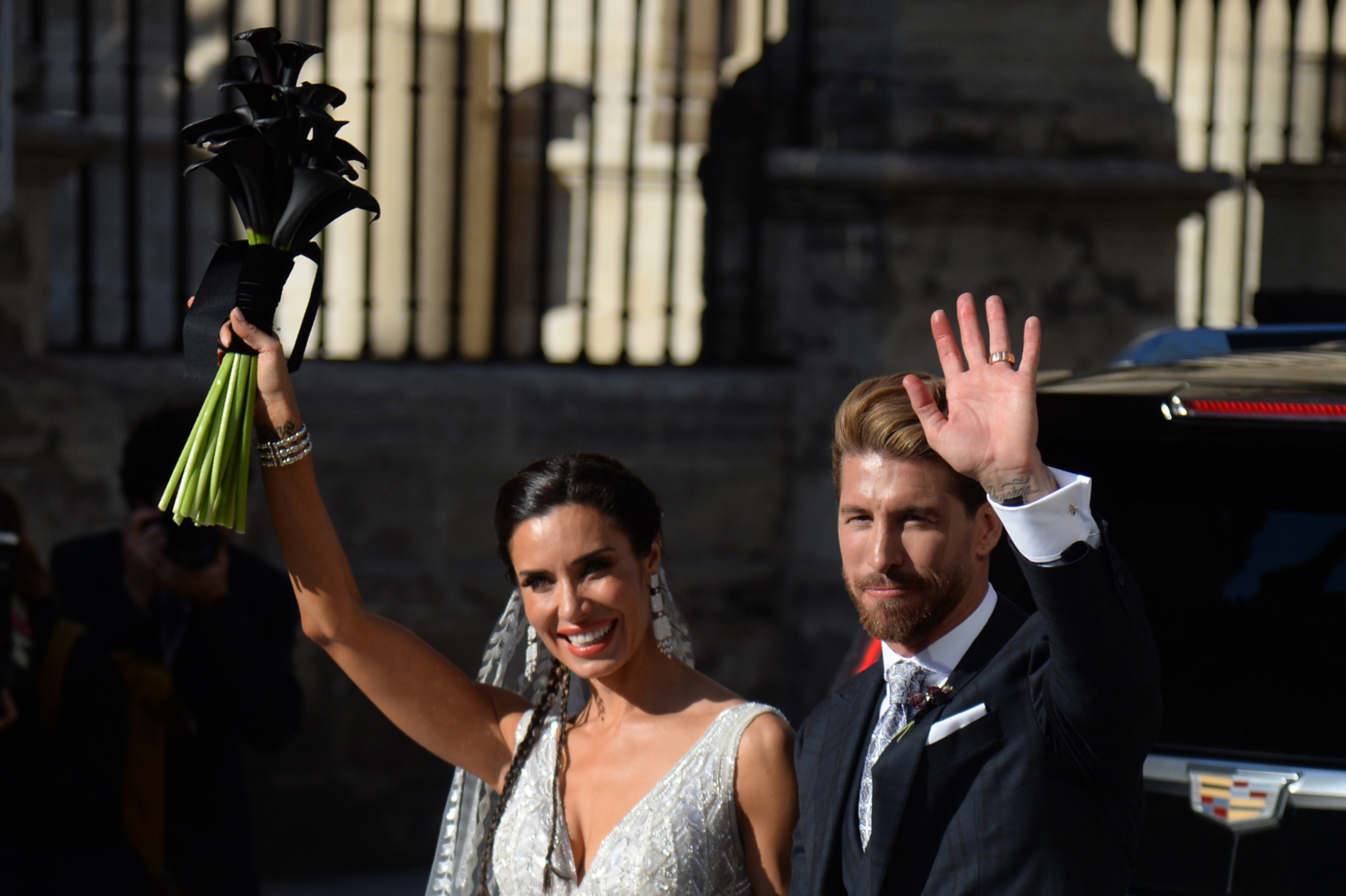 Sergio Ramos junto a su esposa Pilar Rubio. (Foto Prensa Libre: AFP)