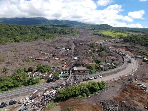 Una panorámica nos muestra lo que antes fue la aldea San Miguel Los Lotes.  Foto Prensa Libre: Carlos Hernández