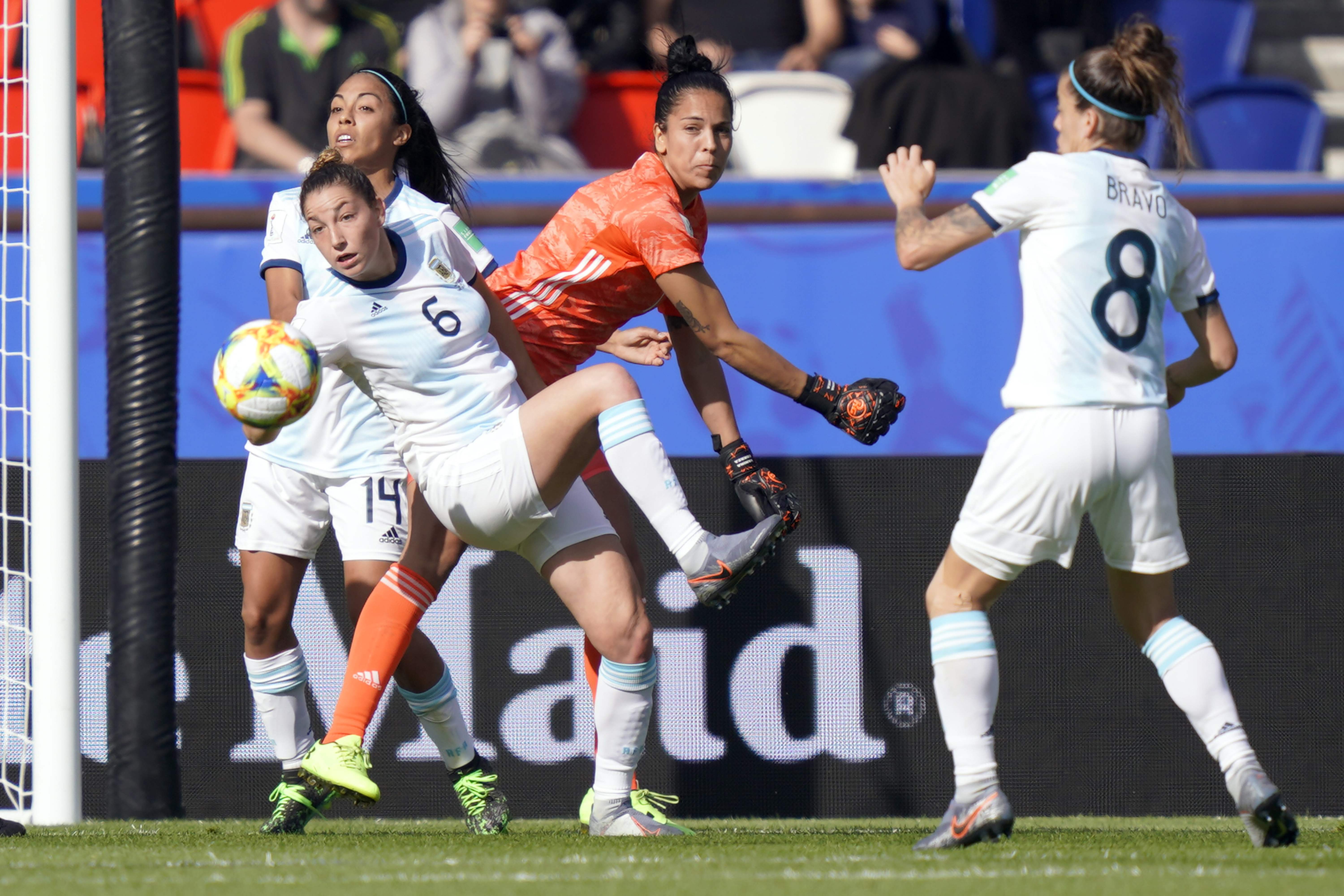 Vanina Noemi Correa de Argentina fue la estrella del equipo sudamericano contra Japón. (Foto Prensa Libre: AFP)
