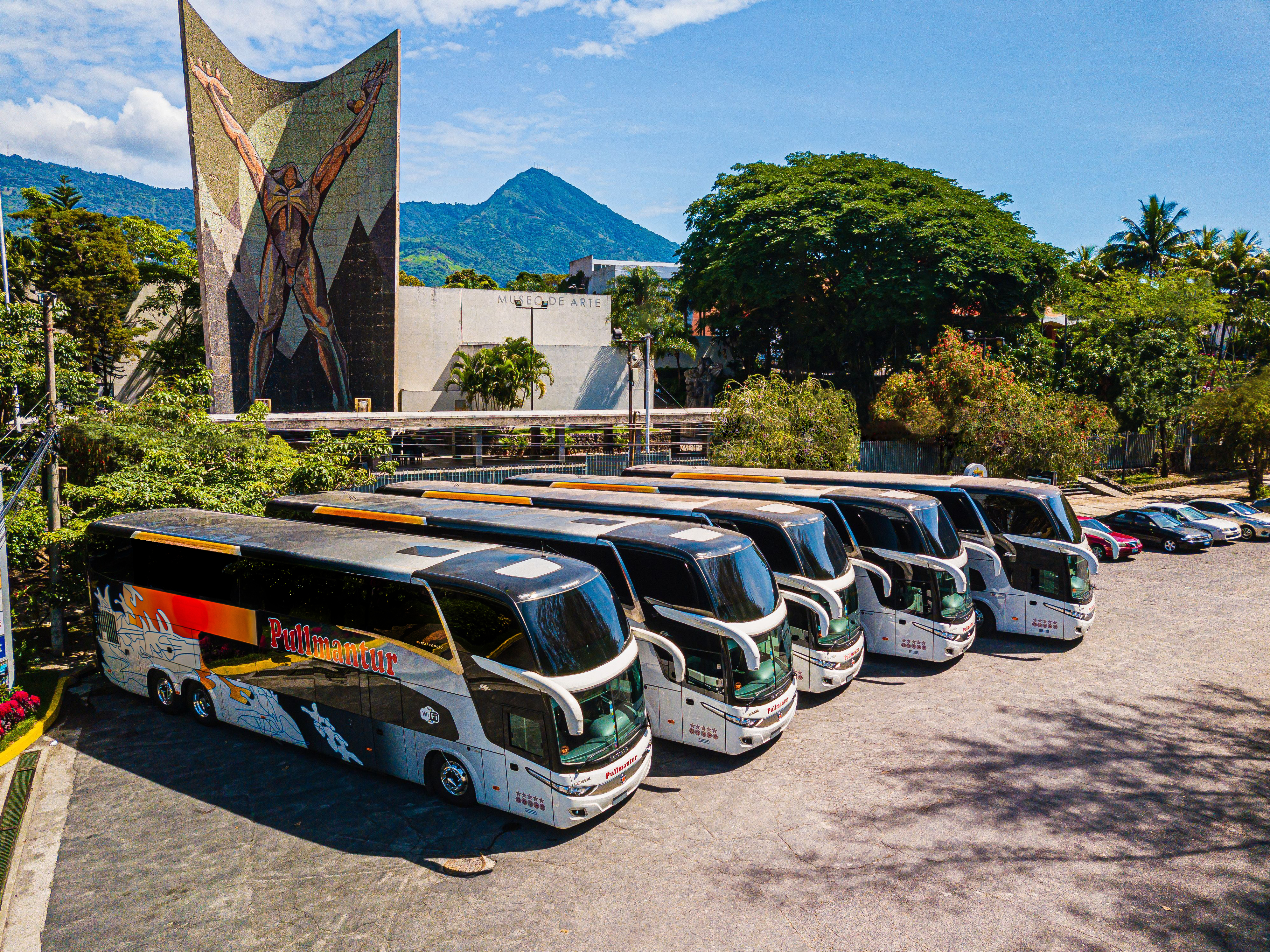 Pullmantur adquirió una nueva flotilla de autobuses. (Foto Prensa Libre: cortesía Pullmantur)