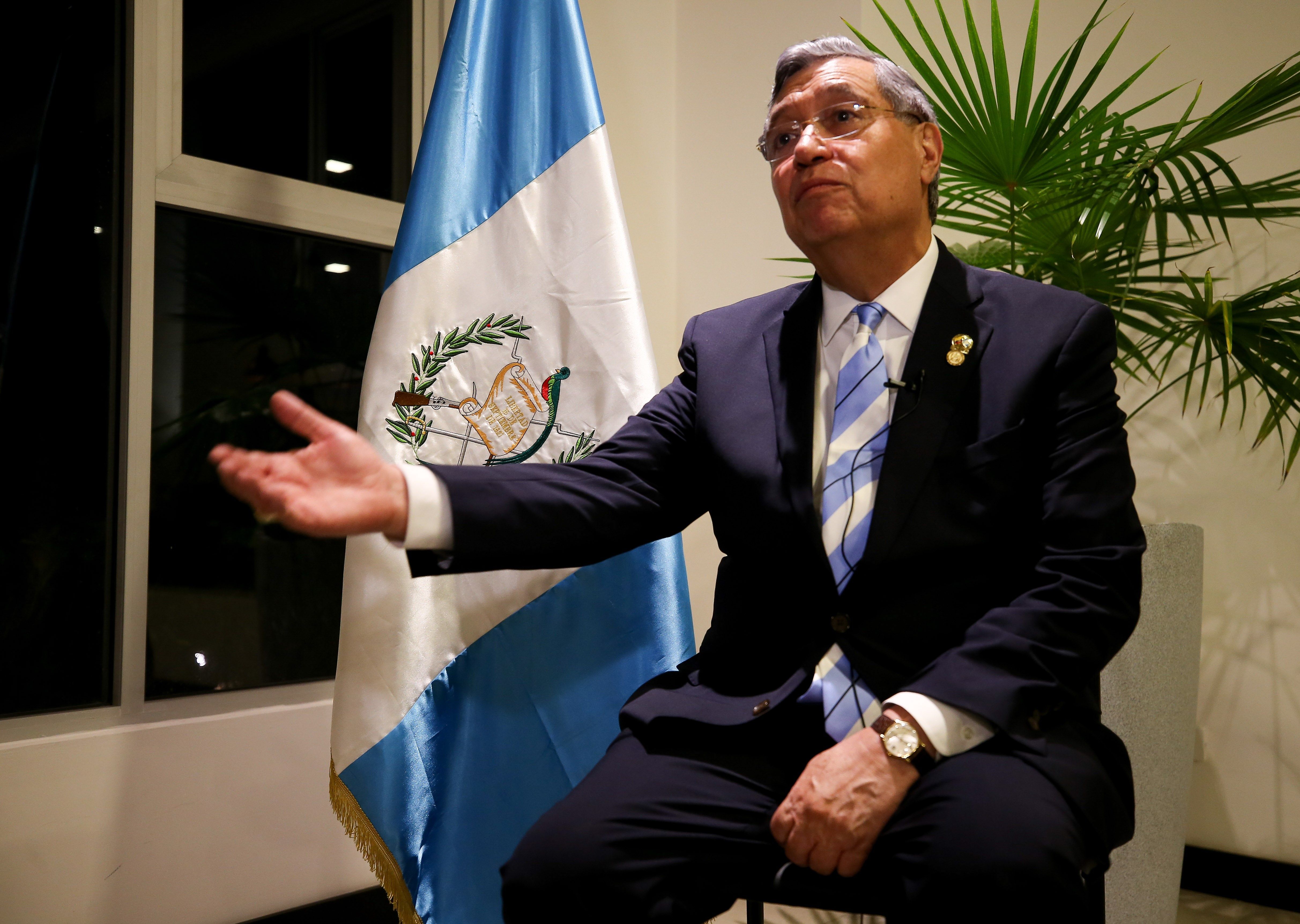 Jafeth Cabrera, vicepresidente de Guatemala, en conferencia en Quito. (Foto Prensa Libre: EFE)