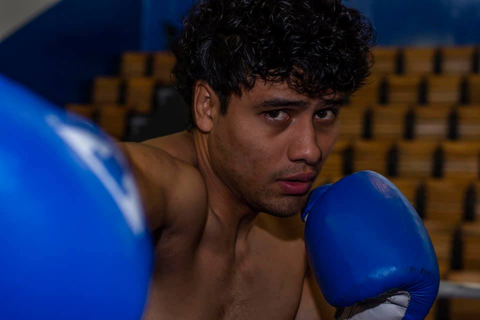 El púgil nacional Léster Martínez, volvió a ser protagonista en Tijuana, esta vez venció a Luis Jiménez. (Foto Prensa Libre: Mynor Mazariegos) 