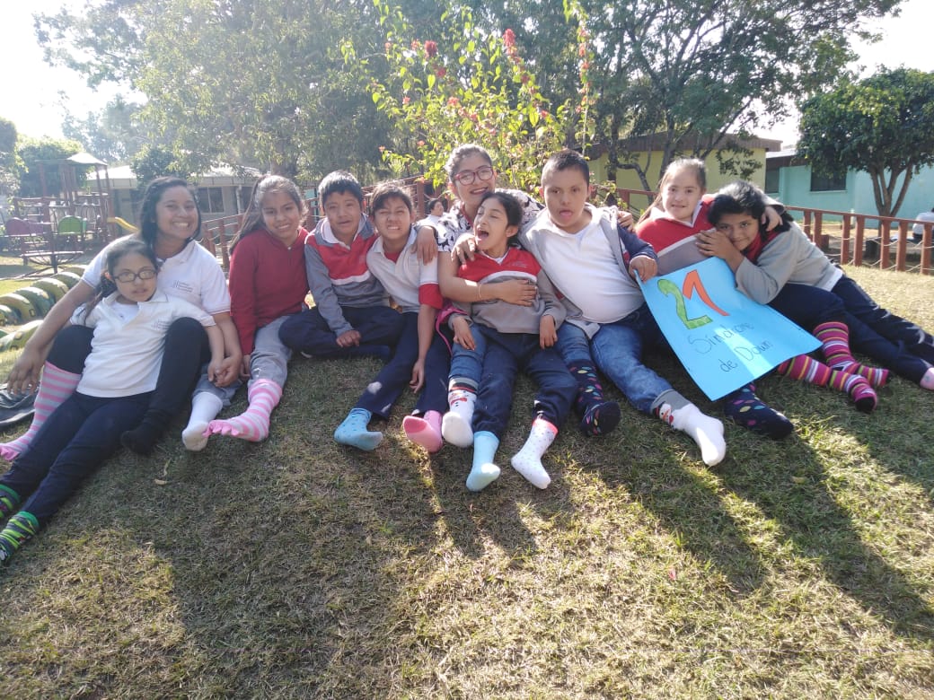 Alumnos del Instituto Neurológico de Guatemala. (Foto Prensa Libre: Jessica Ramírez)