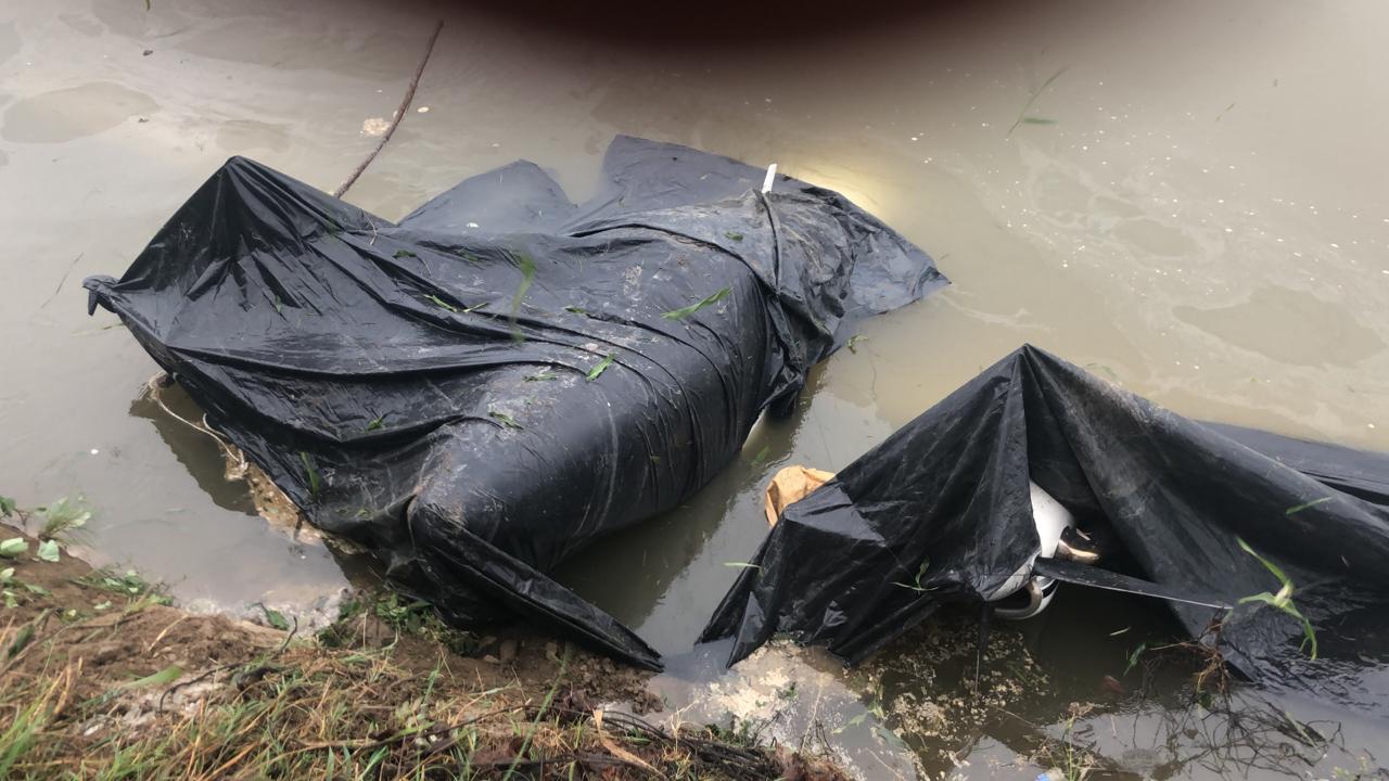 Avioneta localizada en el río Chixoy. (Foto Prensa Libre: Ejército de Guatemala).