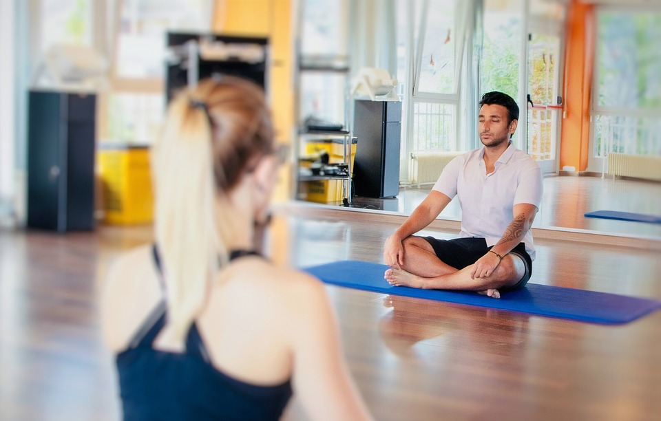 El yoga es una técnica milenaria de India que gana cada día más y más seguidores. (Foto Prensa Libre: Pixibay)