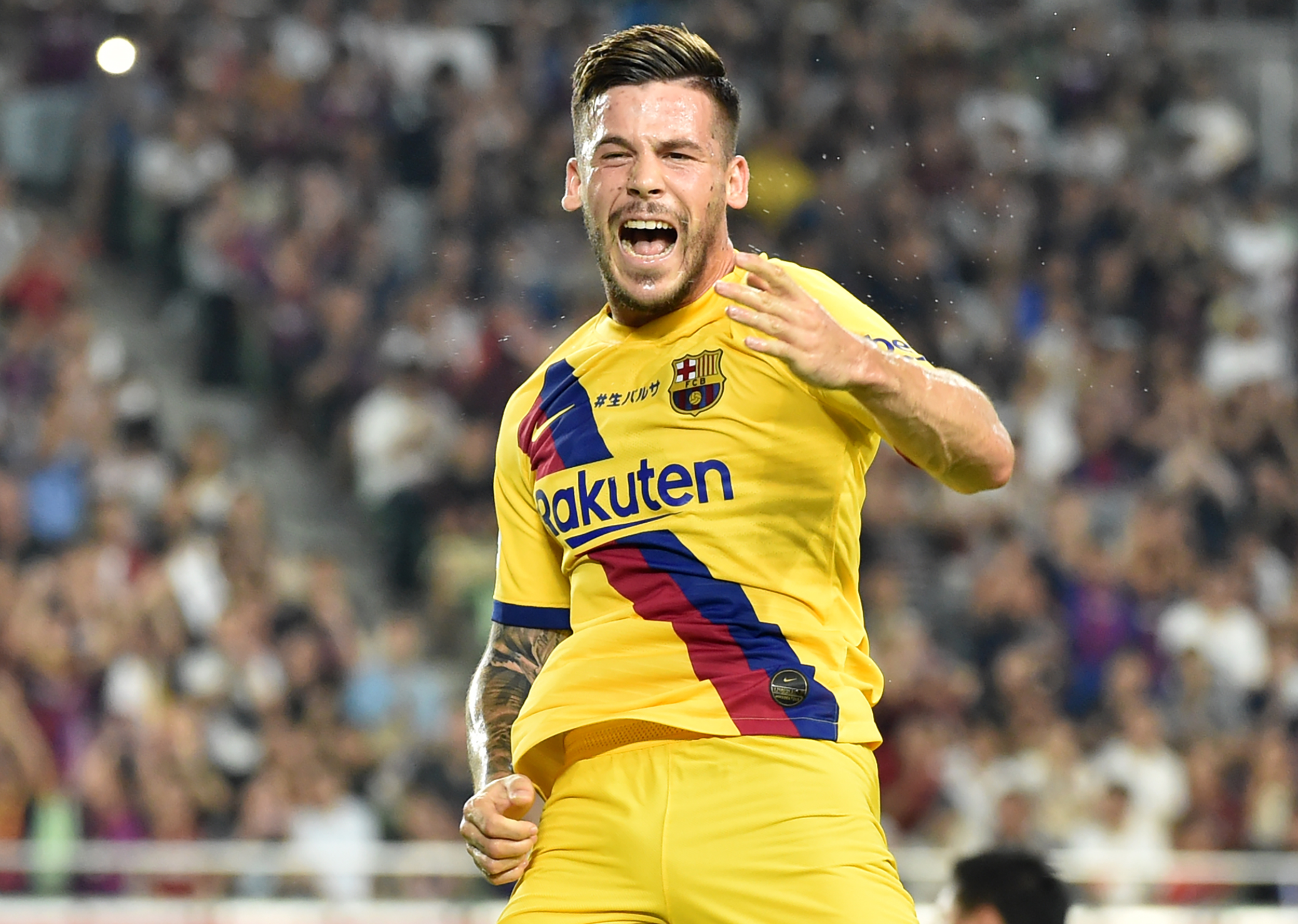 Con doblete del canterano Carles Perez el Barcelona superó 2-0 al Vissel Kobe de Japón. (Foto Prensa Libre: AFP)