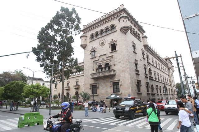 El viceministro de Gobernación, Remberto Leonel Ruiz Barrientos, está hositlizad y cn custodia desde el 5 de julio pasado. (Foto Prensa Libre: Hemeroteca PL)   