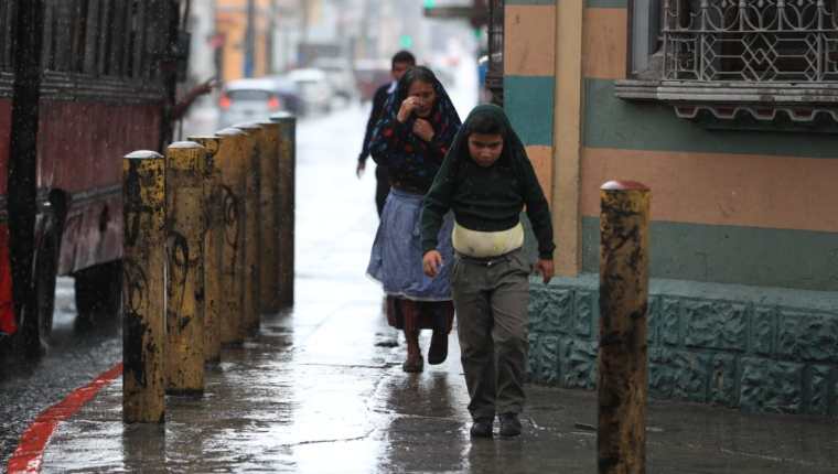 Se prevé que las lluvias continúen en los próximos días. (Foto Prensa Libre: Hemeroteca PL)