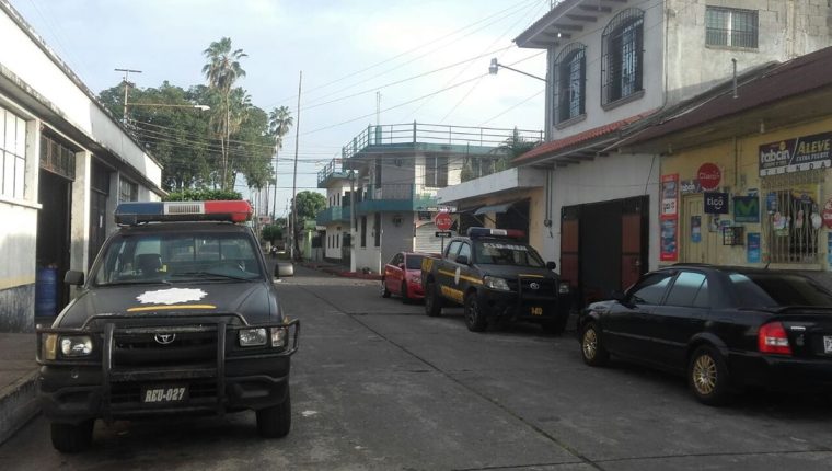 Los policías fueron detenidos durante varios allanamientos en agosto de 2016. (Foto Prensa Libre: Archivo) 