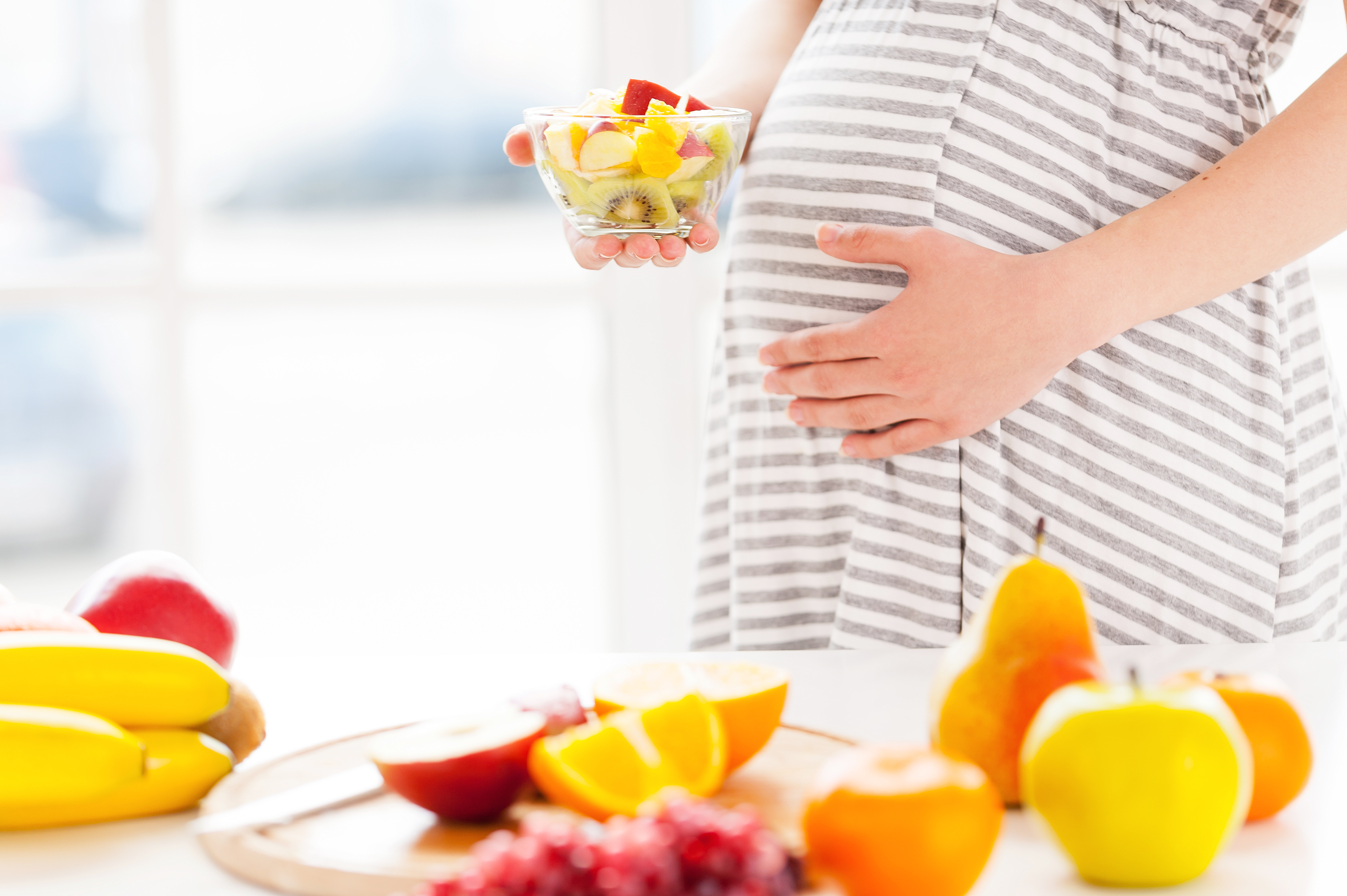 En el embarazo, la alimentación es fundamental para el desarrollo del bebé. (Foto Prensa Libre: Servicios).