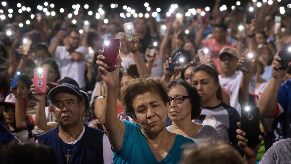 El domingo se organizó una vigilia para honrar a las víctimas del ataque.