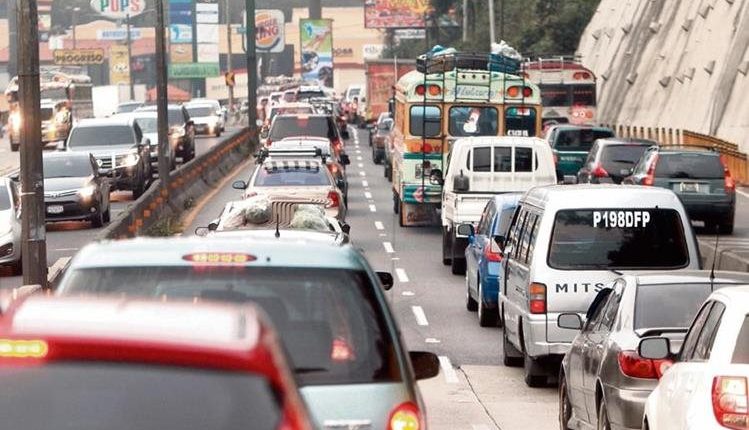 Automotores cuyos propietarios no pagaron el Impuesto de Circulación de Vehículos quedaron deshabilitados. (Foto Prensa Libre: Hemeroteca PL).