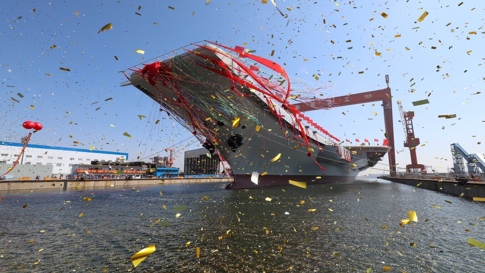 En 2017 China presentó su nuevo portaaviones, el Shandong CV-17, el primero fabricado en el país. REUTERS