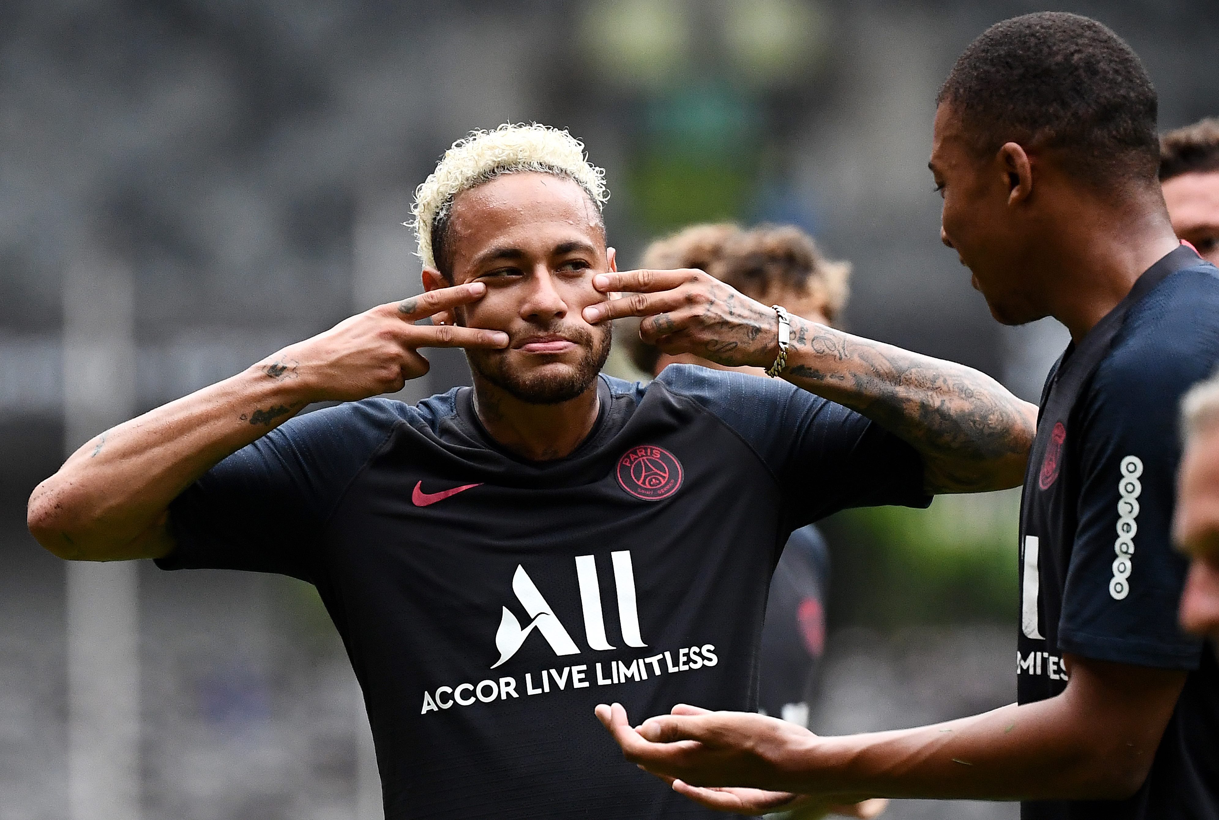 Neymar todavía no sabe en dónde está su futuro. (Foto Prensa Libre: AFP)