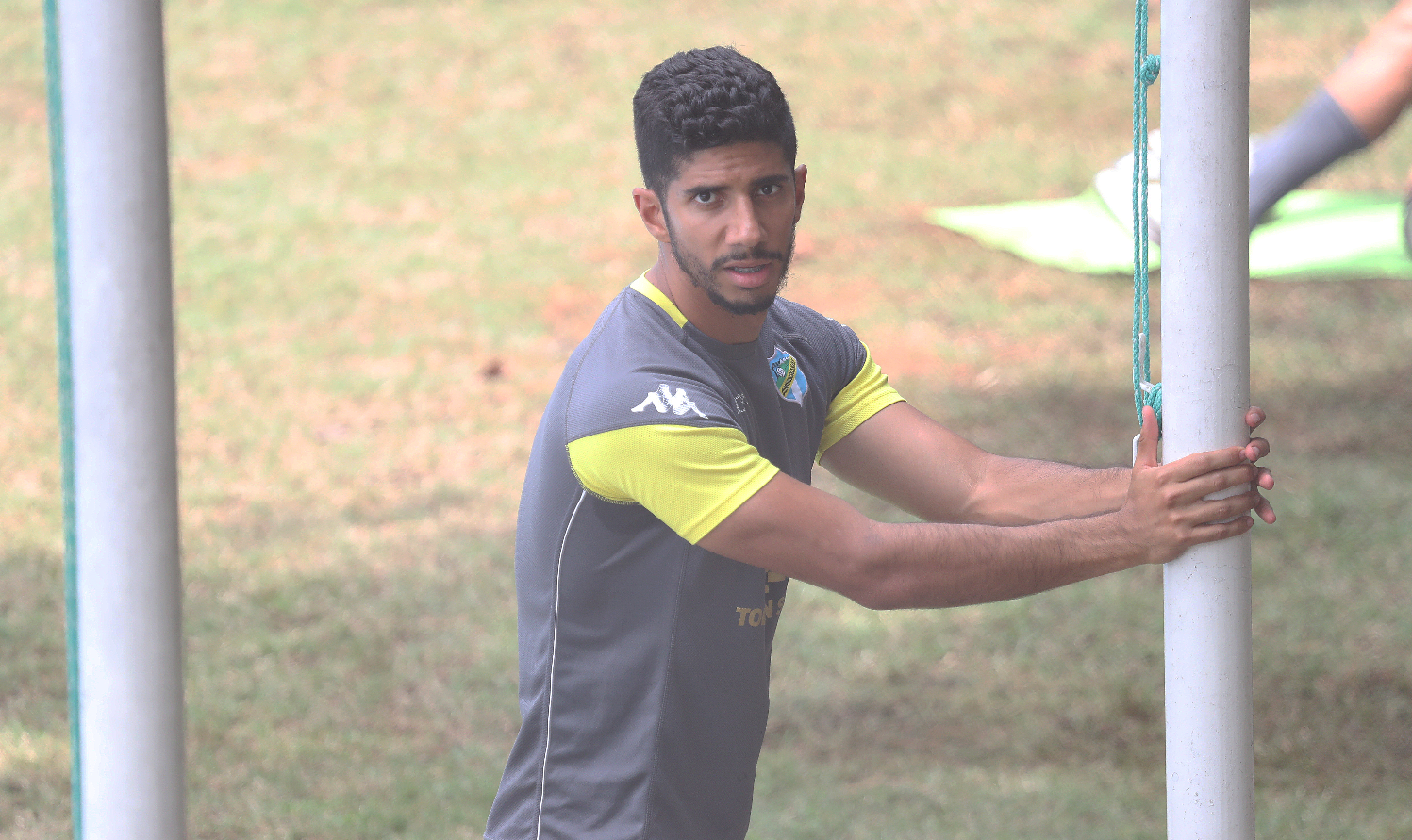 El defensa Gerardo Gordillo durante uno de los entrenamientos de Comunicaciones. (Foto Prensa Libre: Francisco Sánchez) 