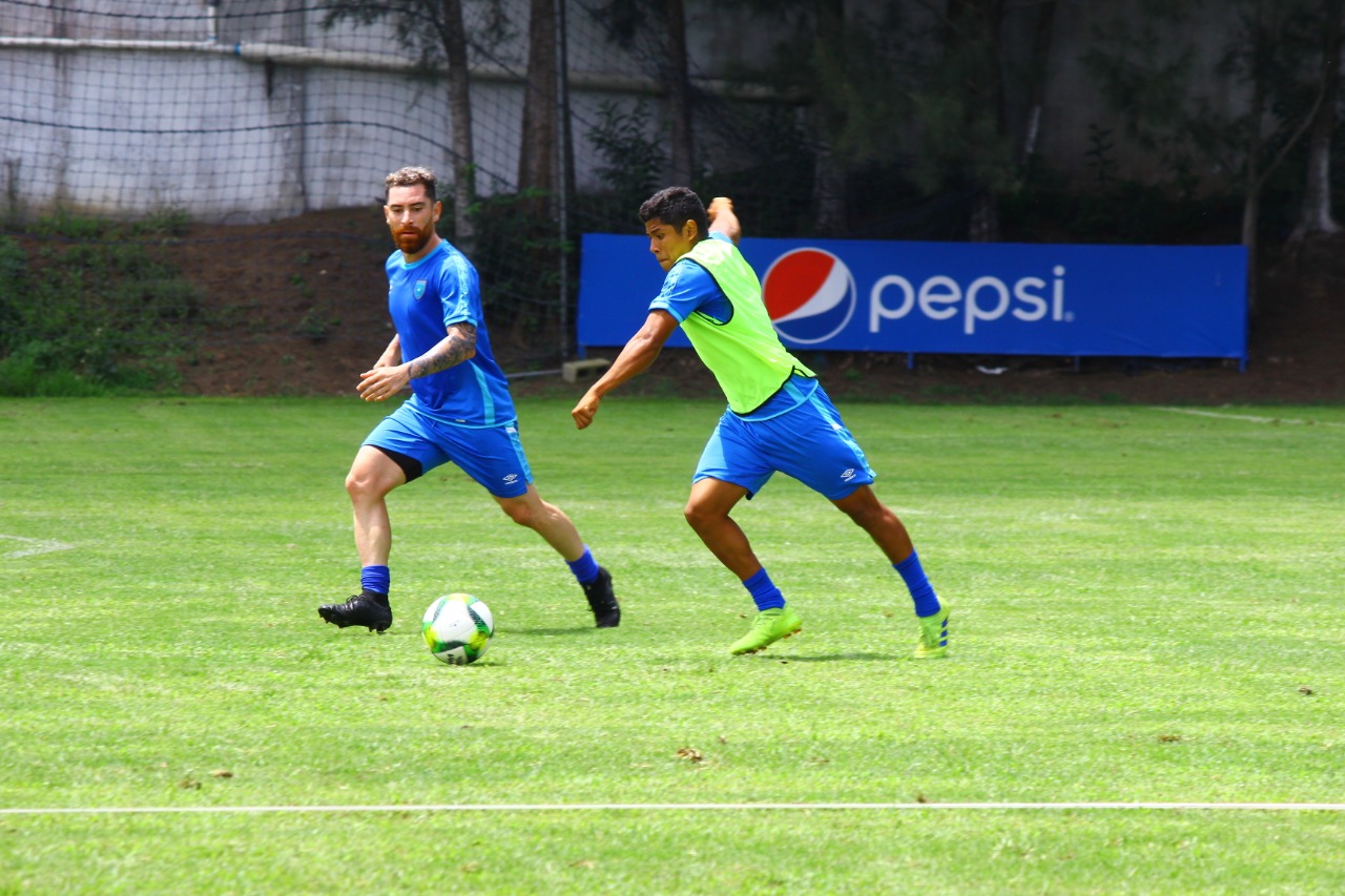 Pedro Altán fue separado del grupo y estará en constante comunicación con el médico del club. (Foto Prensa Libre: Luis López)