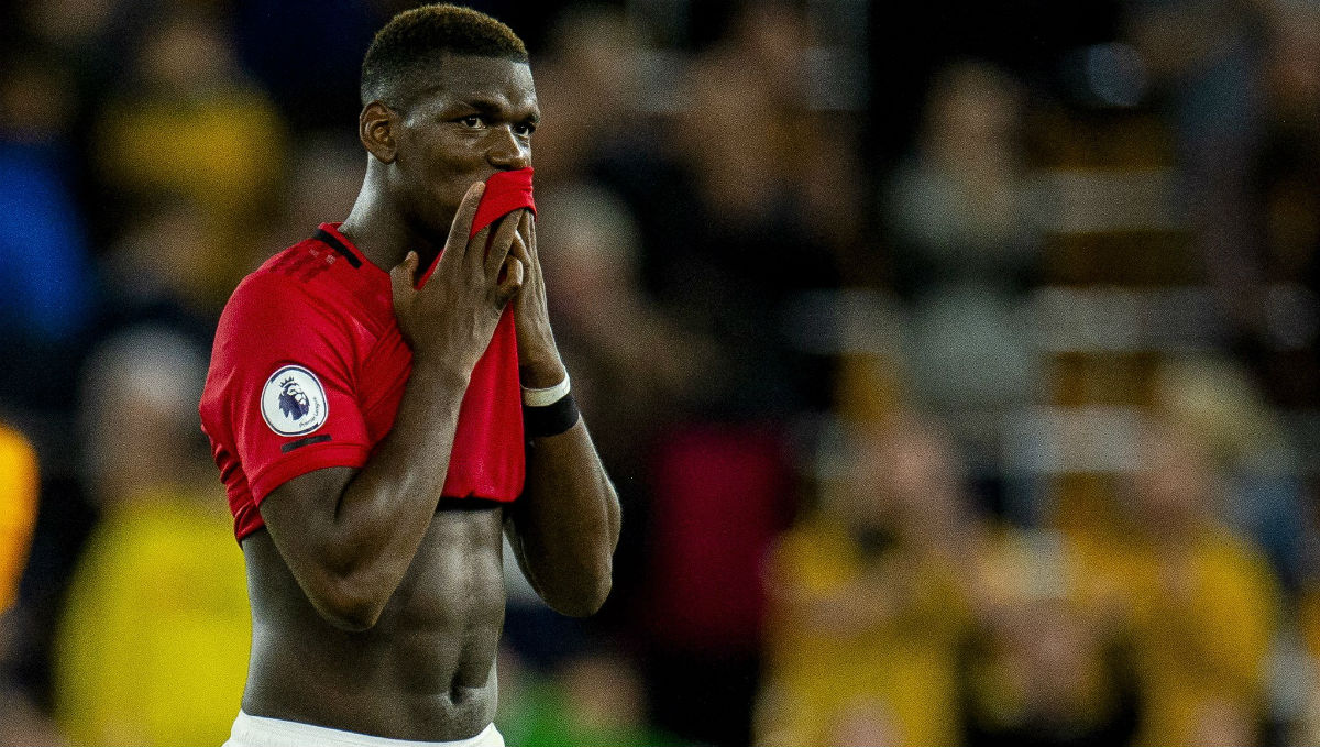 El futbolista del Manchester United Paul Pogba ha sido objeto de insultos racistas en las redes sociales. (Foto Prensa Libre: EFE)