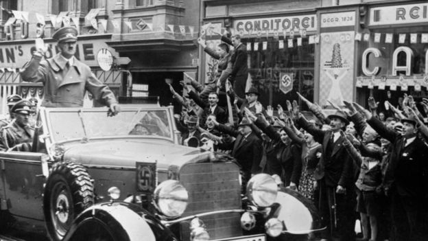 Con el surgimiento del nazismo en Alemania el alemán perdió su lugar en el mundo de la ciencia. (Foto Prensa Libre: Getty Images)