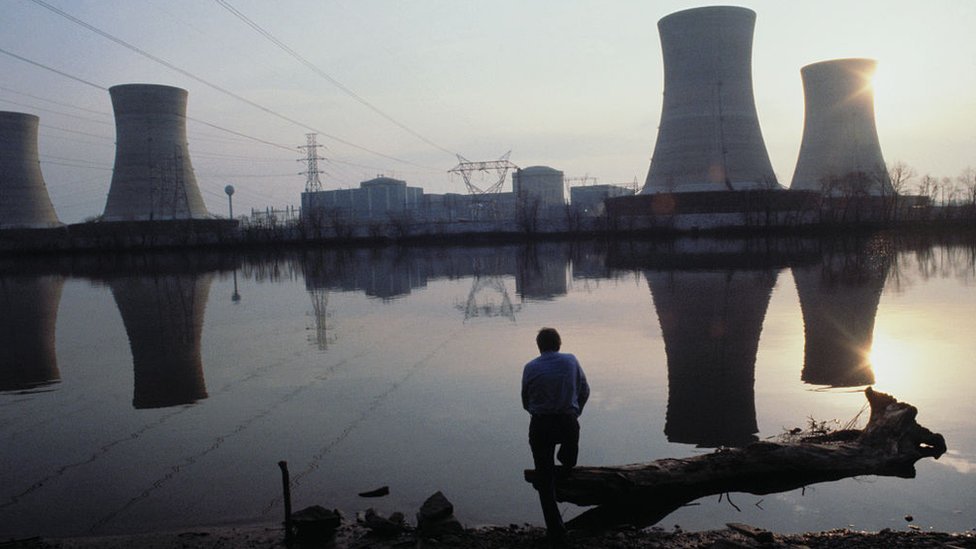 La central nuclear de Three Mile Island dejó de funcionar este viernes, más 40 años después del mayor accidente nuclear en la historia de EE.UU.