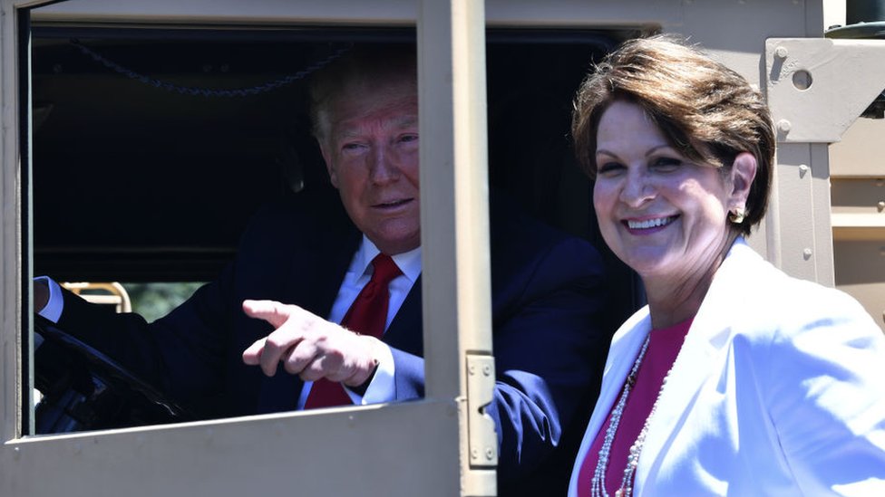 Donald Trump y Marillyn Hewson han construido una estrecha relación comercial y política. (Foto Prensa Libre: Getty Images)