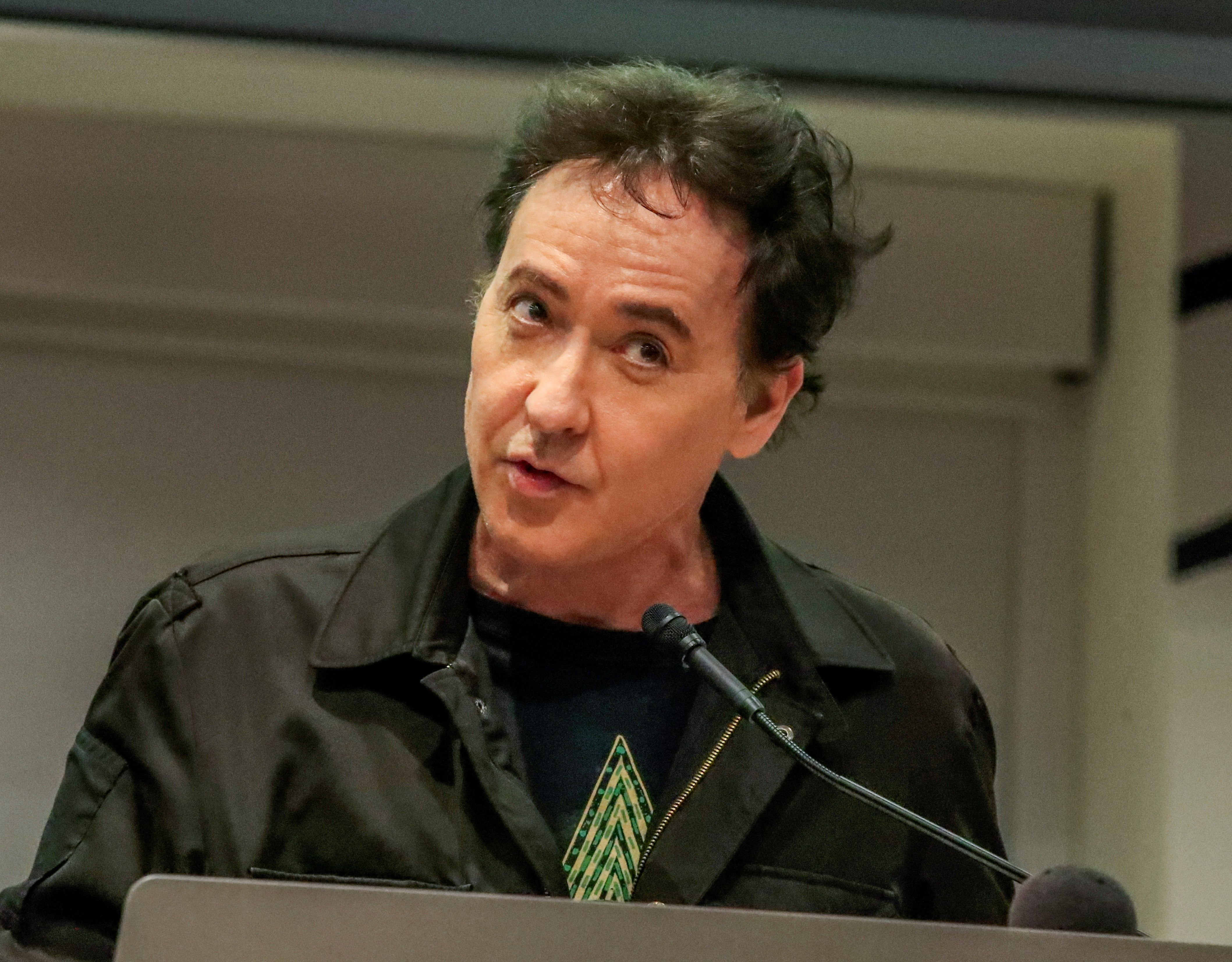 El actor John Cusack escribió sobre los supuestos peligros de la tecnología 5G en Twitter. (Foto Prensa Libre: EFE)
