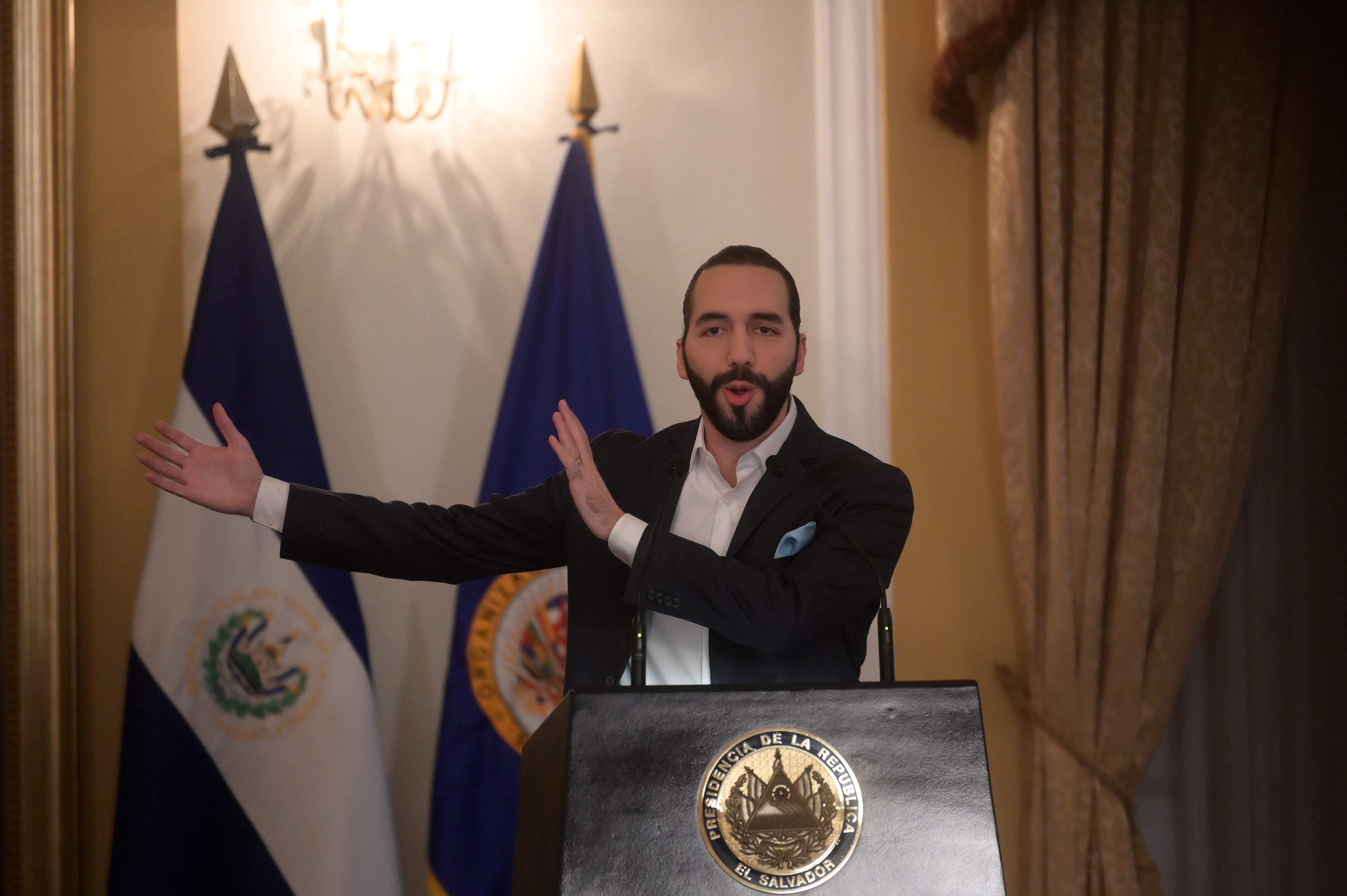 Nayib Bukele, presidente de El Salvador busca negociar un acuerdo con Estados Unidos. (Foto Prensa Libre: AFP)