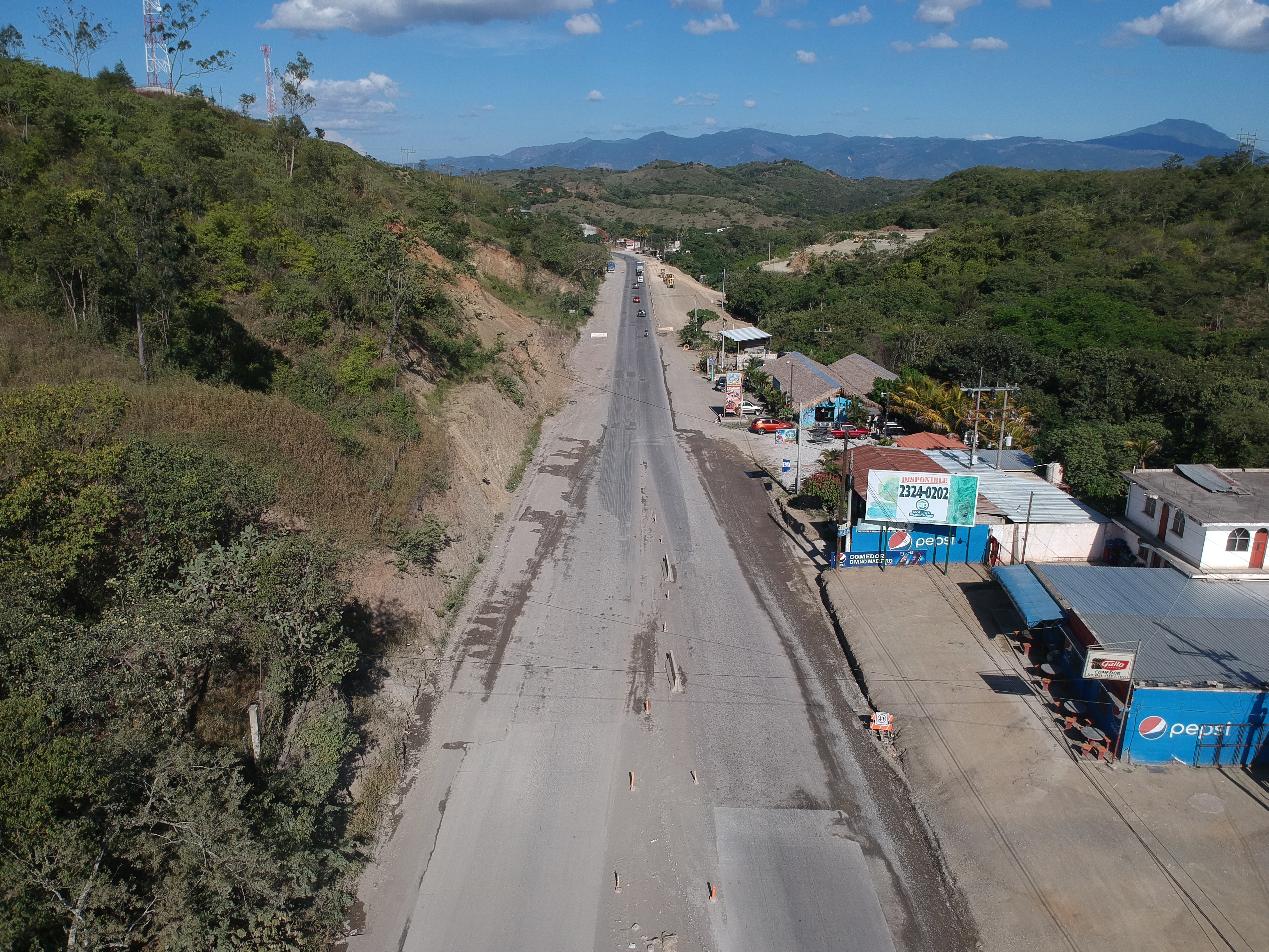La inversión estatal en proyectos de infraestructura puede mantener la estabilidad económica, ante los riesgos de una posible desaceleración por efecto del coronavirus. (Foto Prensa Libre: Carlos Hernández)